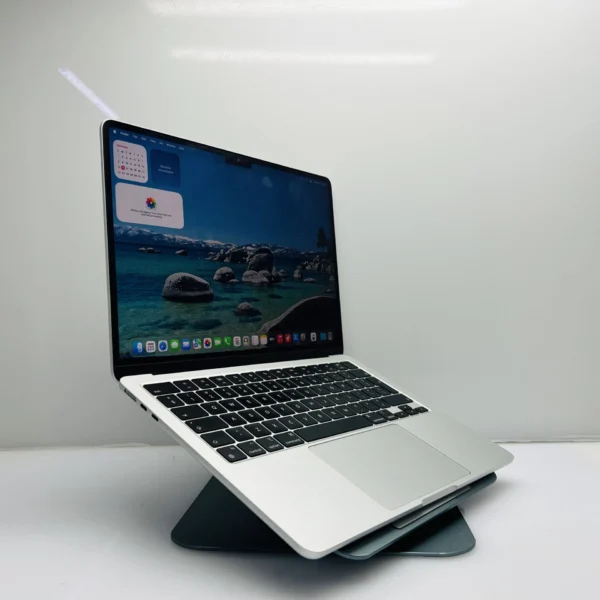 MacBook Air 13インチ M3 24GB 512GB Apple MacBook Air “M3” 13-Inch 8 CPU/ 10 GPU (2024) 24GB RAM 512GB