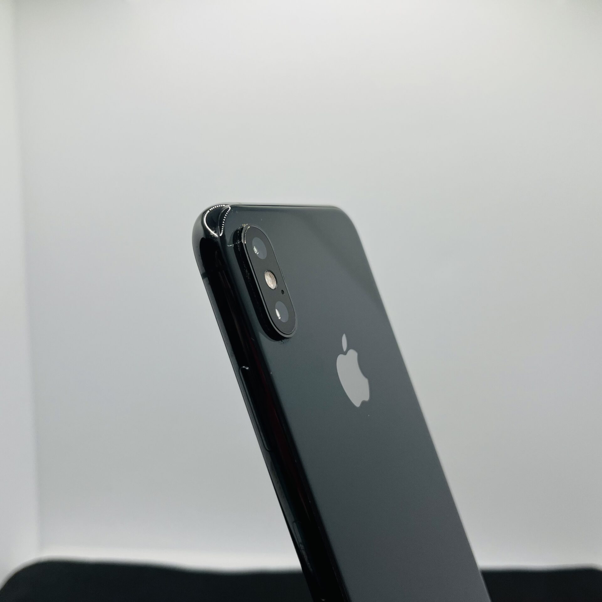 Apple iPhone XS 64GB Space Gray - (Grade B) | Epic Deals SA