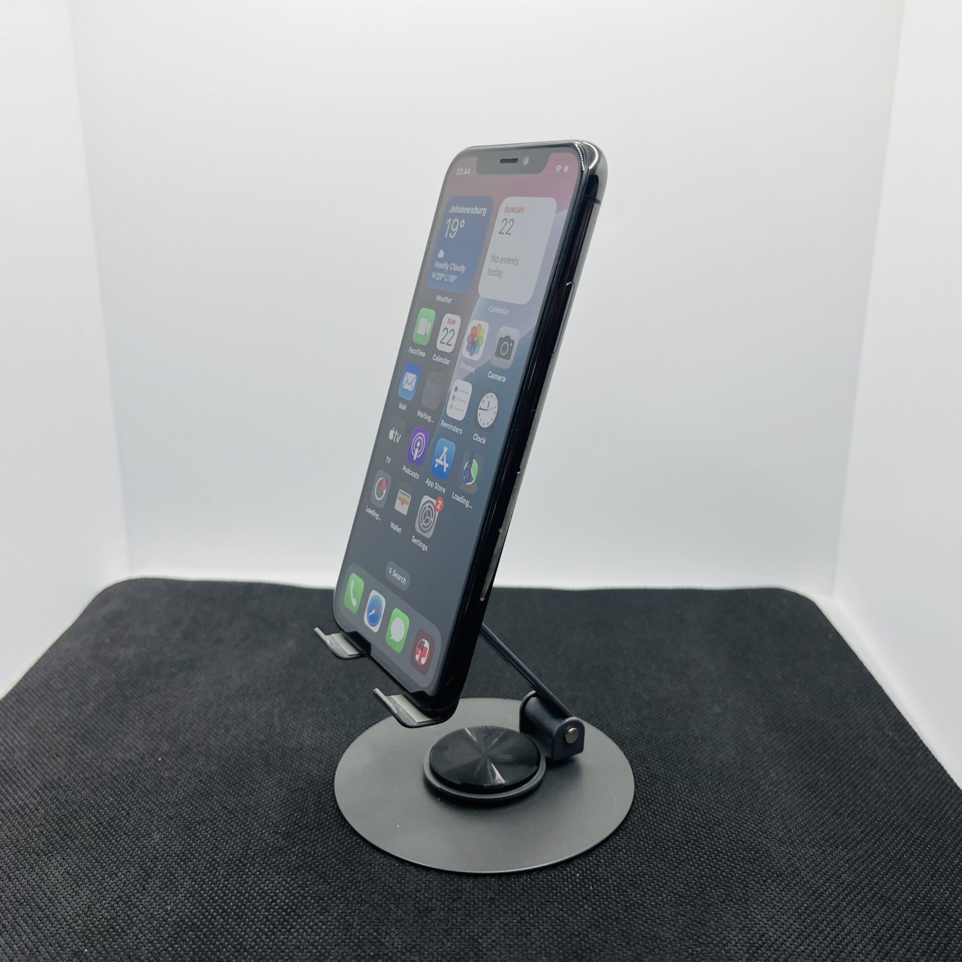 Apple iPhone XS 64GB Space Gray - (Grade B) | Epic Deals SA