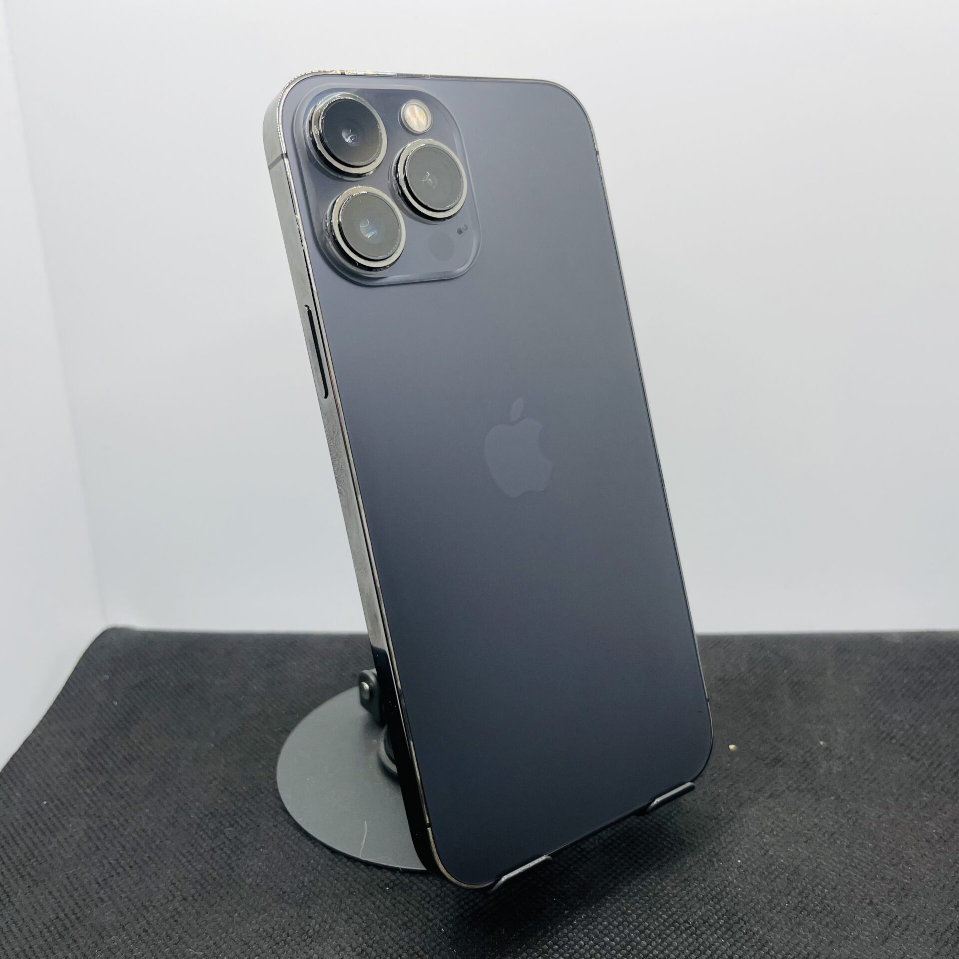 Apple iPhone 13 Pro MAXグラファイト　256 Apple iPhone 13 Pro Max 256GB Graphite (Grade B) | Epic Deals SA
