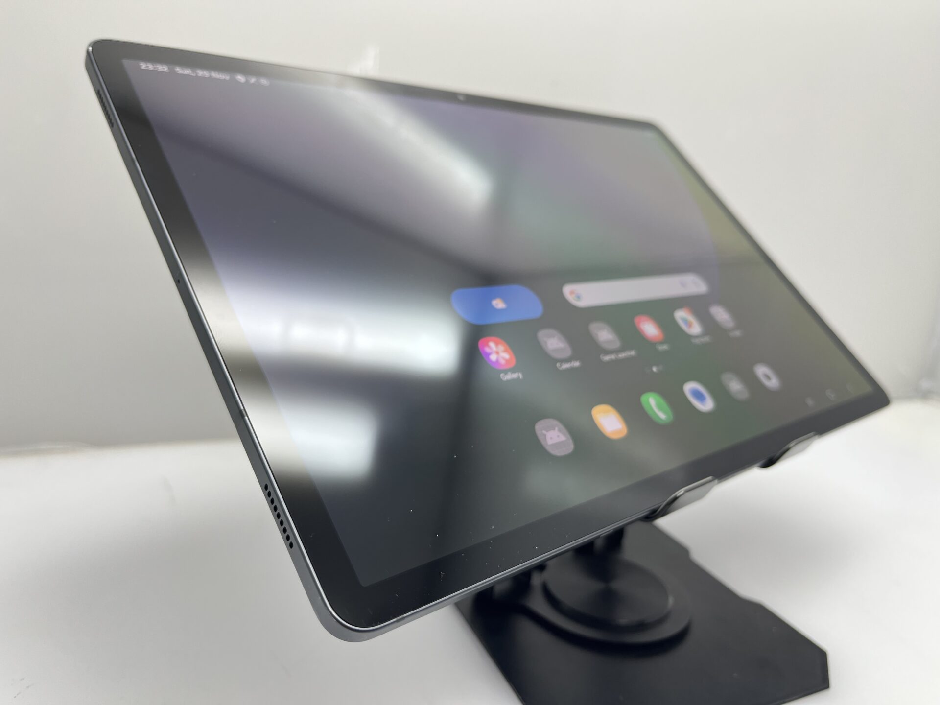 SALE: Samsung Galaxy Tab S9 Plus 256GB Graphite - (Condition: Good) - Image 2