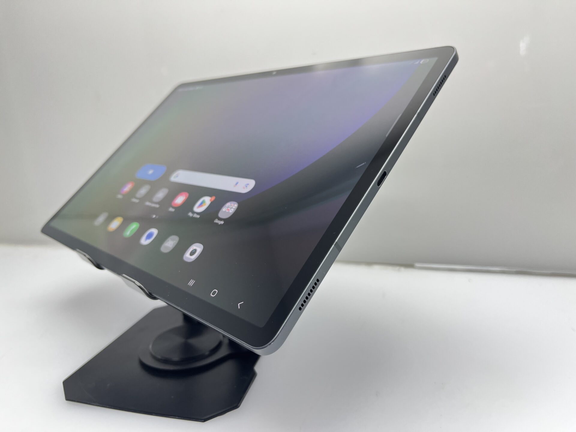 SALE: Samsung Galaxy Tab S9 Plus 256GB Graphite - (Condition: Good) - Image 4