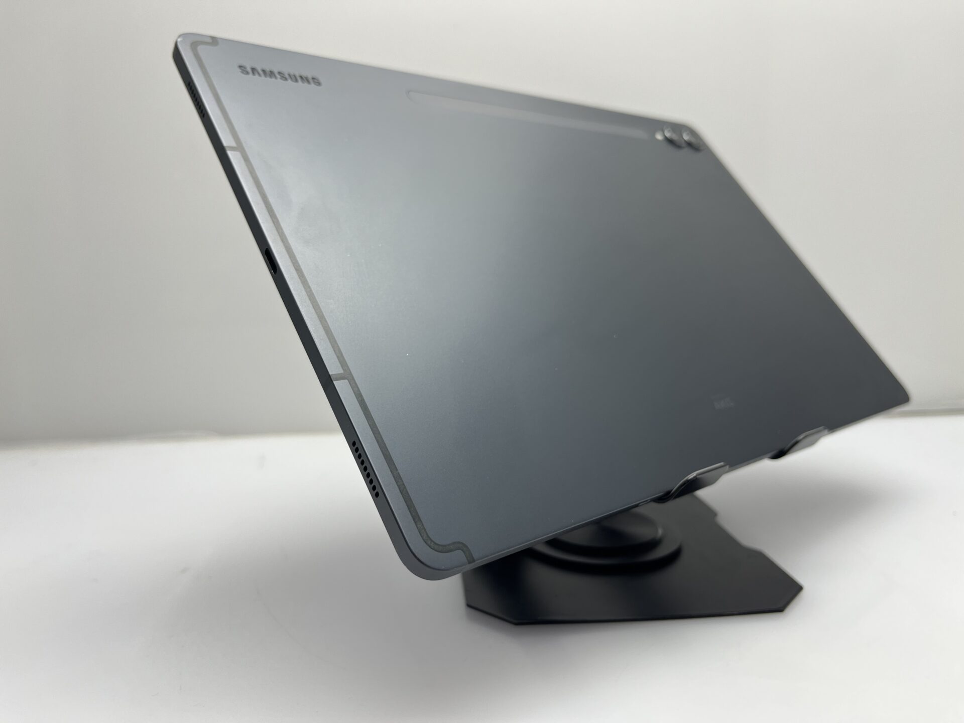 SALE: Samsung Galaxy Tab S9 Plus 256GB Graphite - (Condition: Good) - Image 6