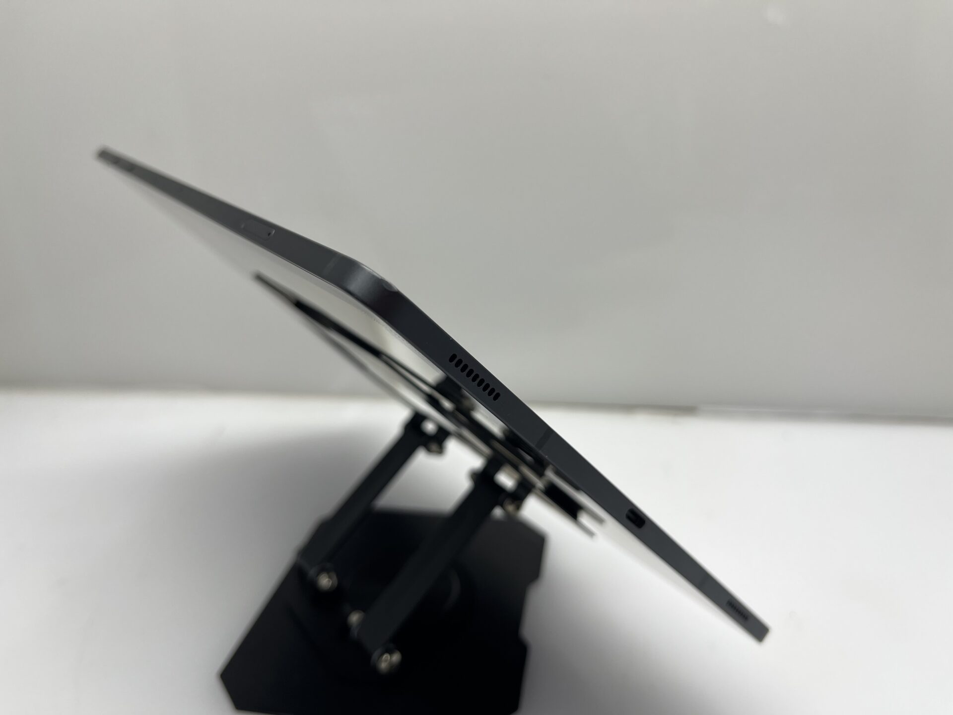 SALE: Samsung Galaxy Tab S9 Plus 256GB Graphite - (Condition: Good) - Image 5