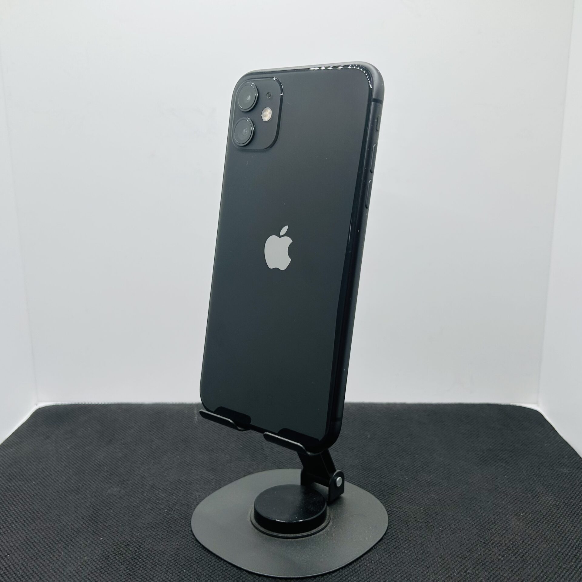 Apple iPhone 11 64GB Black - (Grade B) | Epic Deals SA