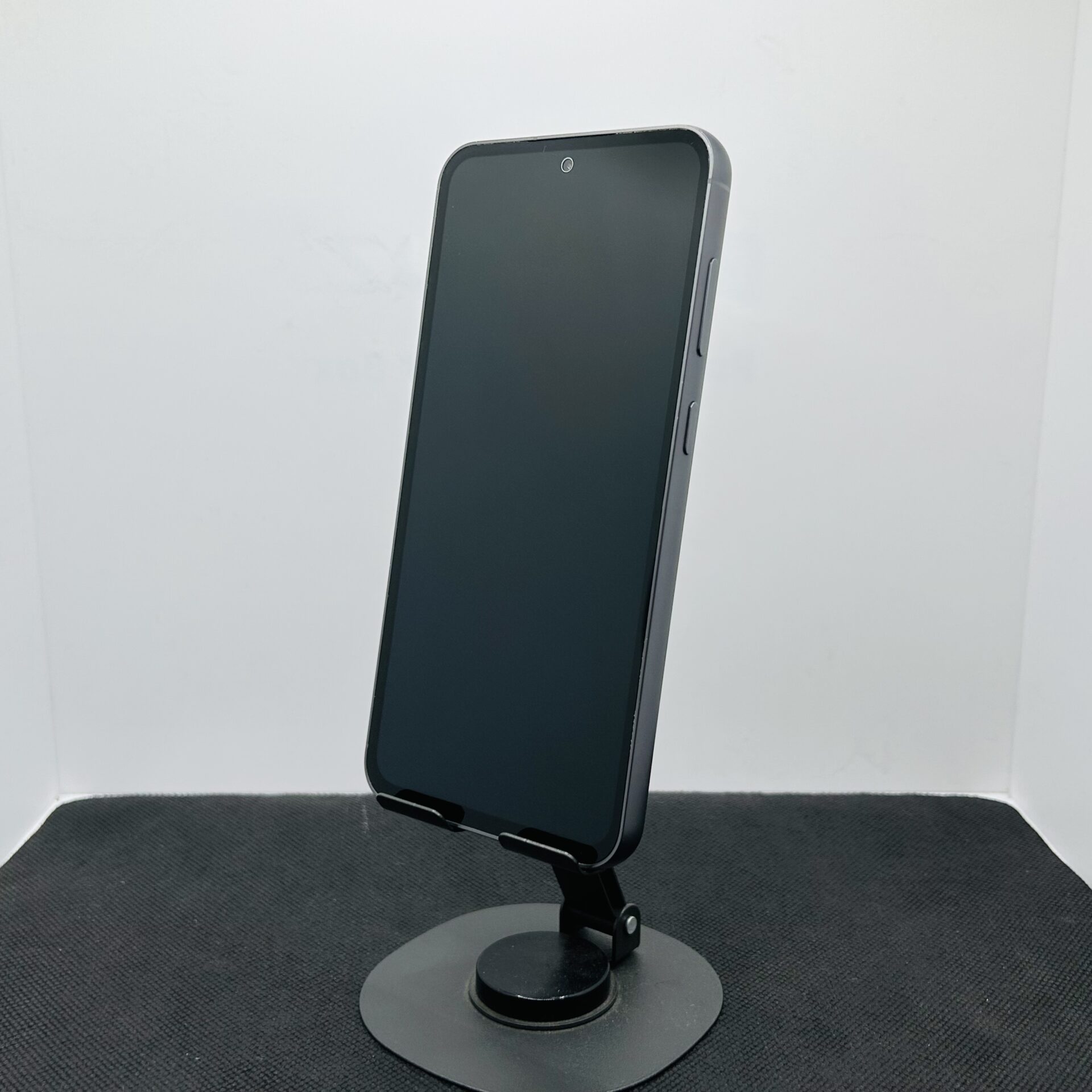Samsung Galaxy S23 FE 256GB Graphite - (Grade B) - Image 3