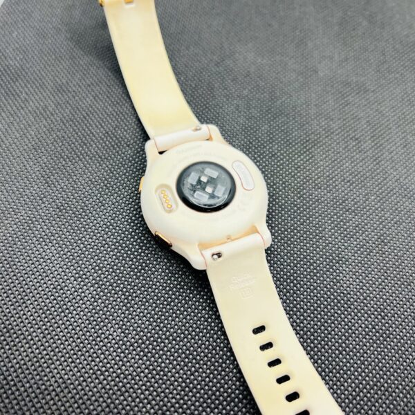 Garmin Venu 2S White – (Condition: Good) - Image 9