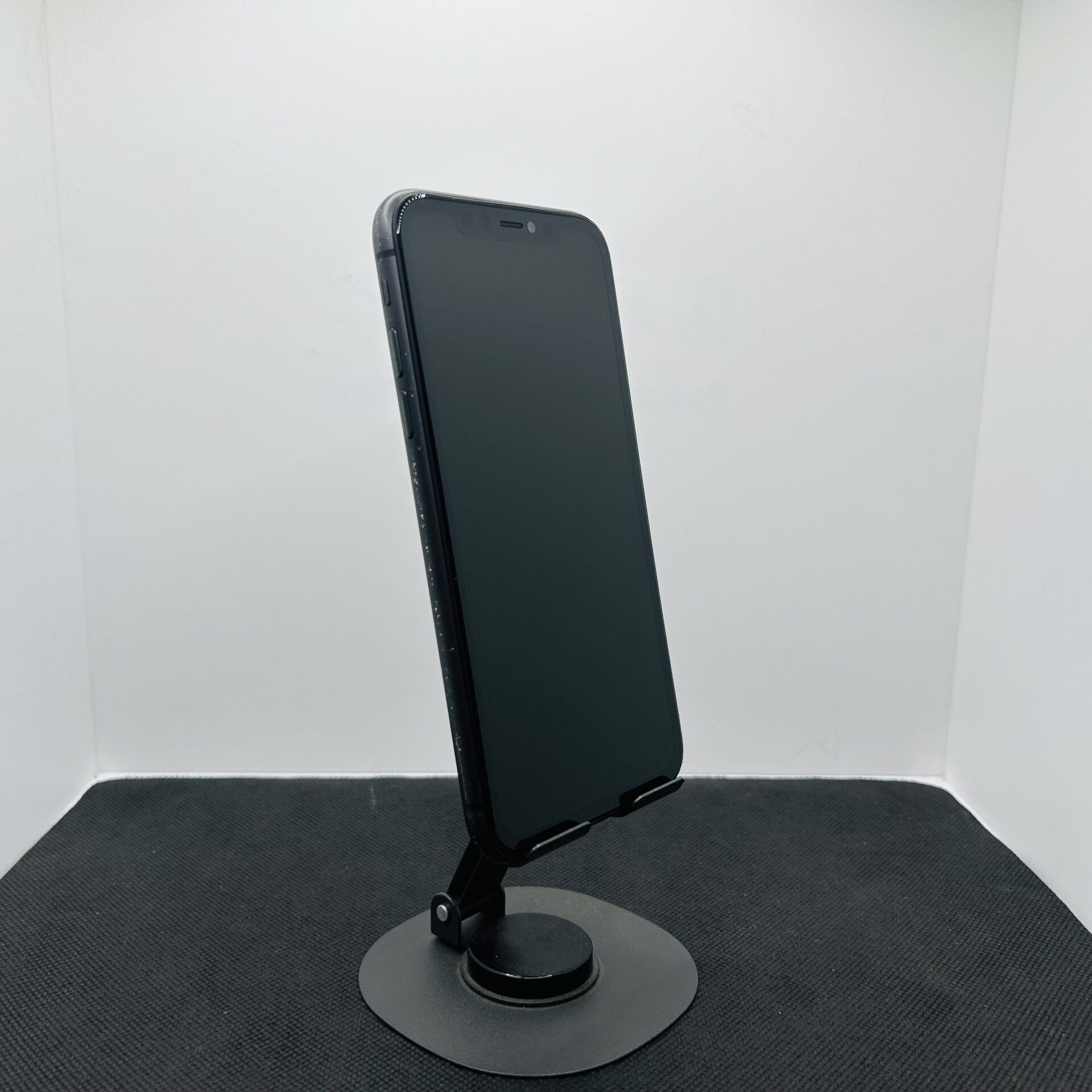Apple iPhone 11 64GB Black - (Grade B) | Epic Deals SA