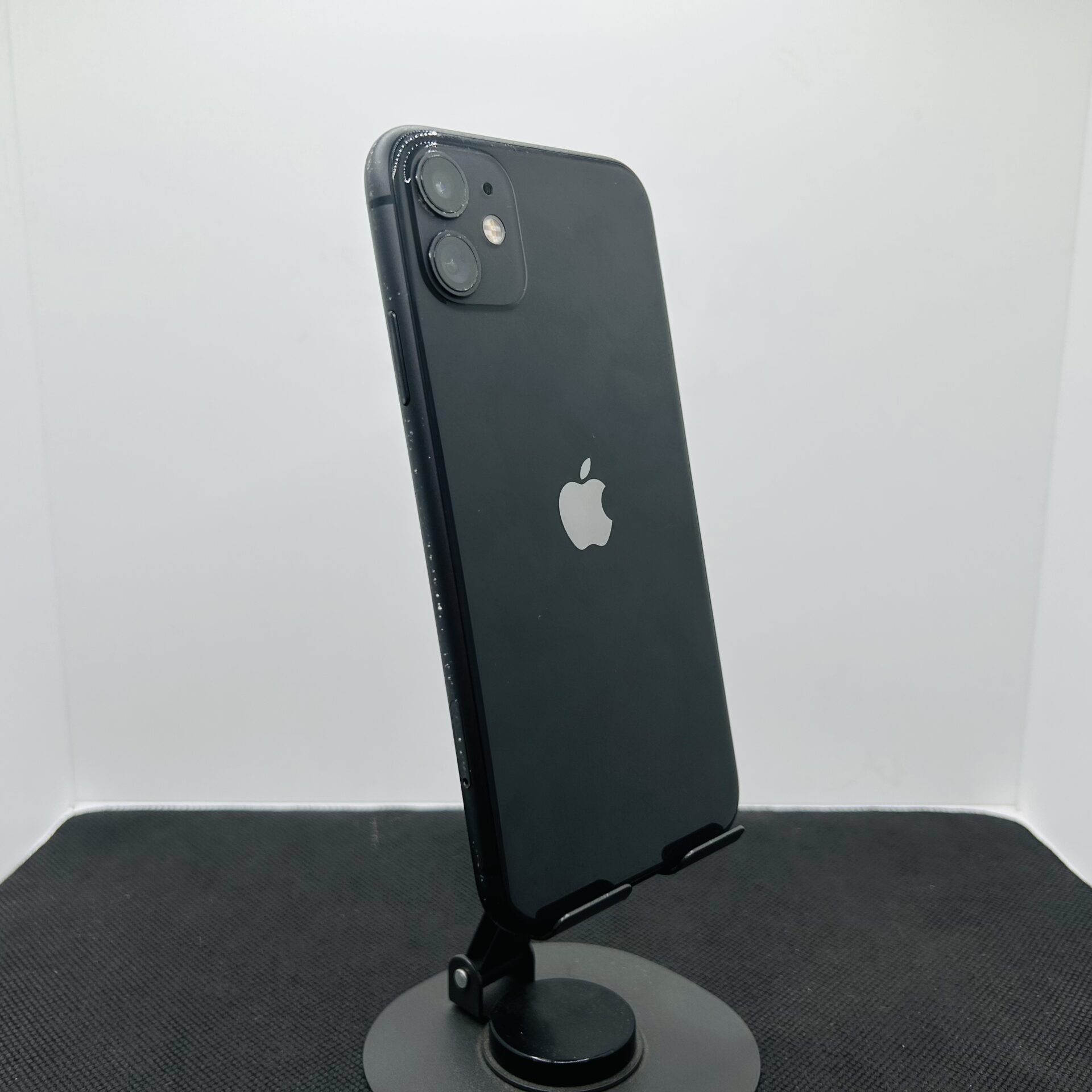 Apple iPhone 11 64GB Black - (Grade B) | Epic Deals SA