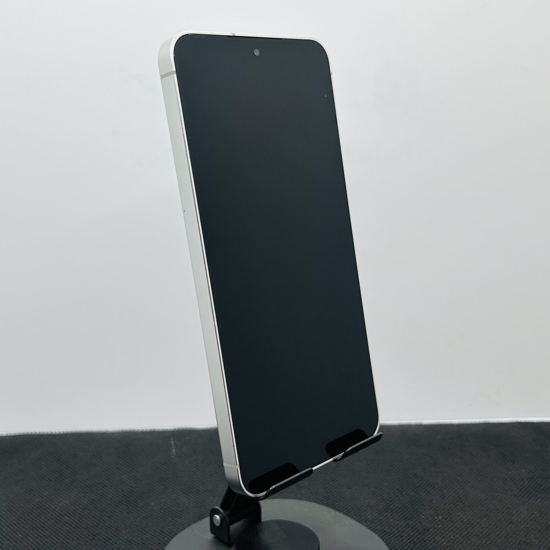 Samsung Galaxy S24 256GB Marble Gray - (Grade B) - Image 2