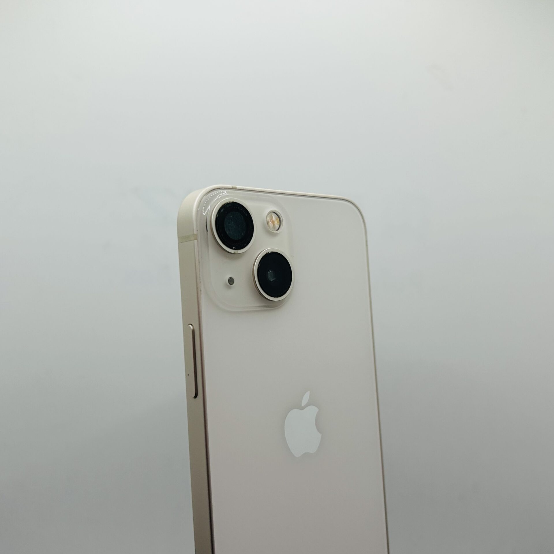 Apple iPhone 13 mini 128GB White - (Grade B) - Image 9
