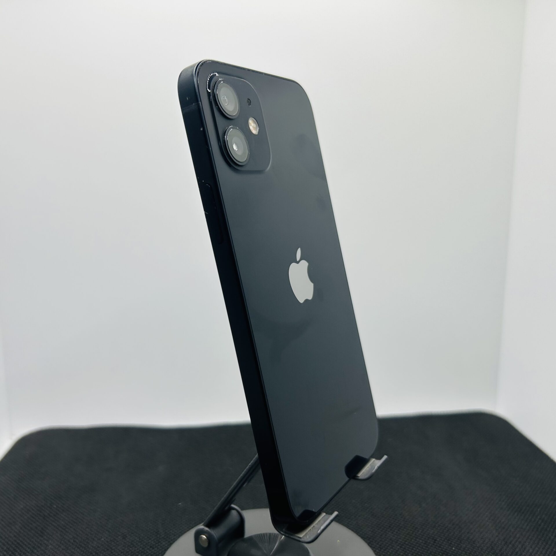 Apple iPhone 12 128GB Black – (Grade B) - Image 5