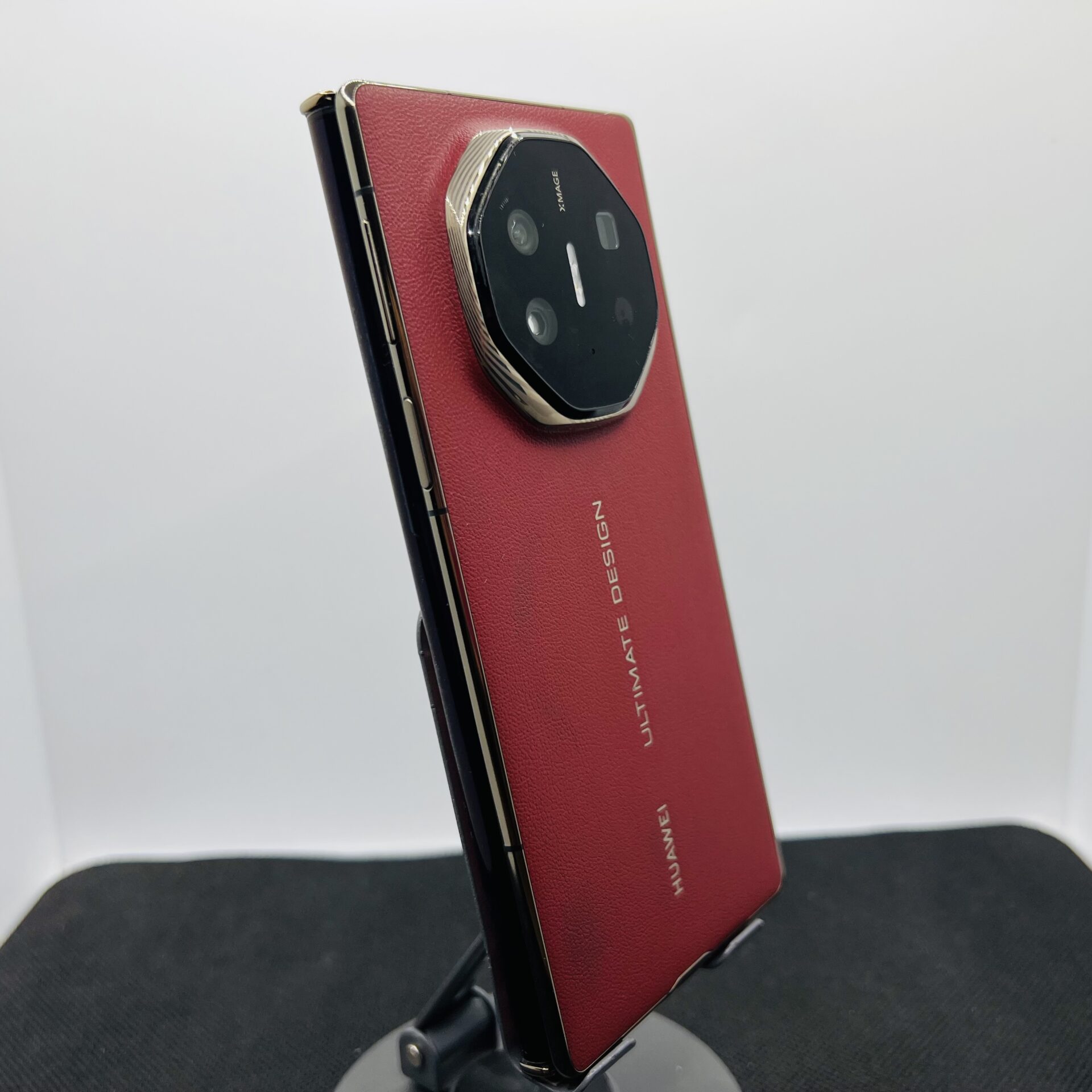 Huawei Mate XT Ultimate 1TB Red - (Grade B) - Image 5
