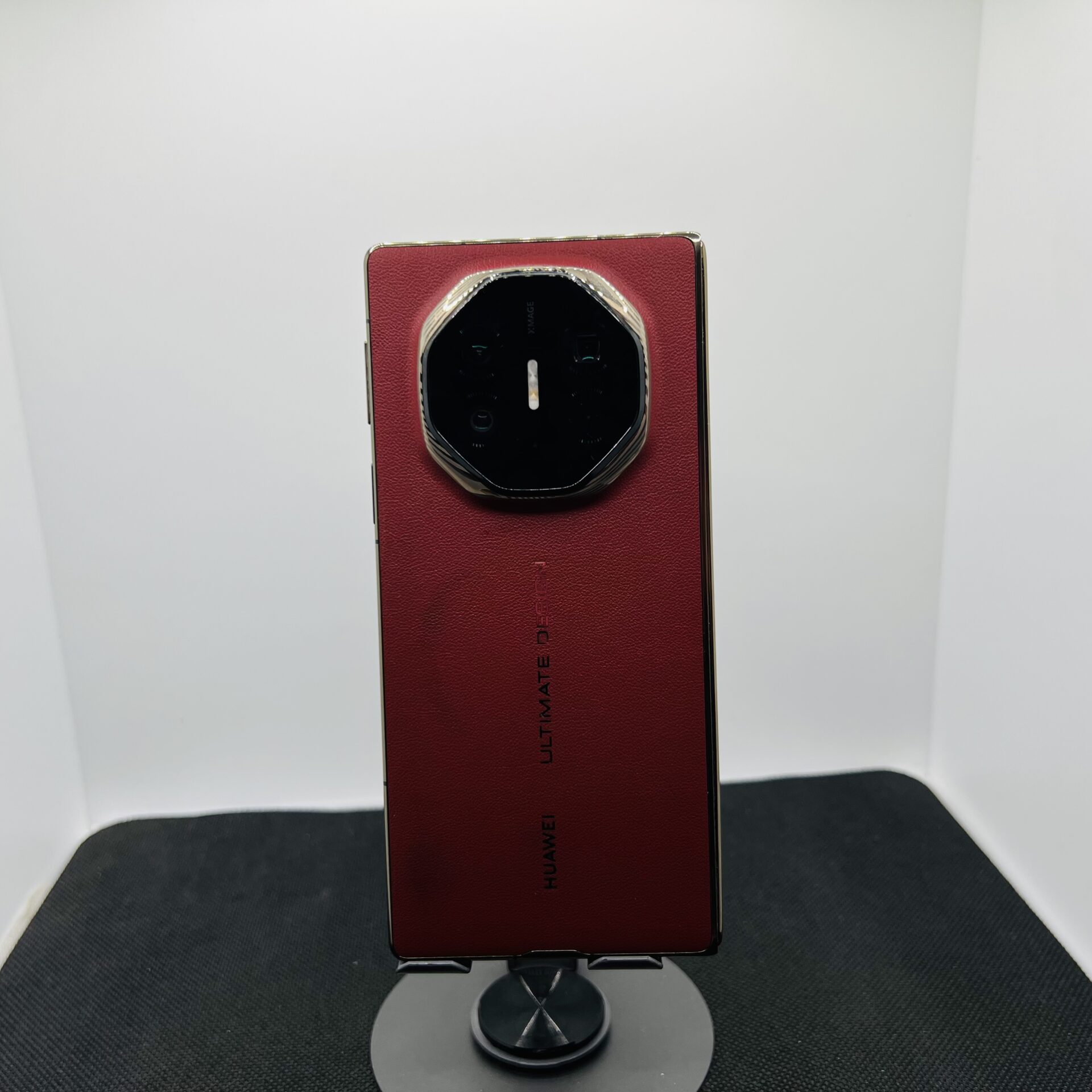 Huawei Mate XT Ultimate 1TB Red - (Grade B) - Image 6