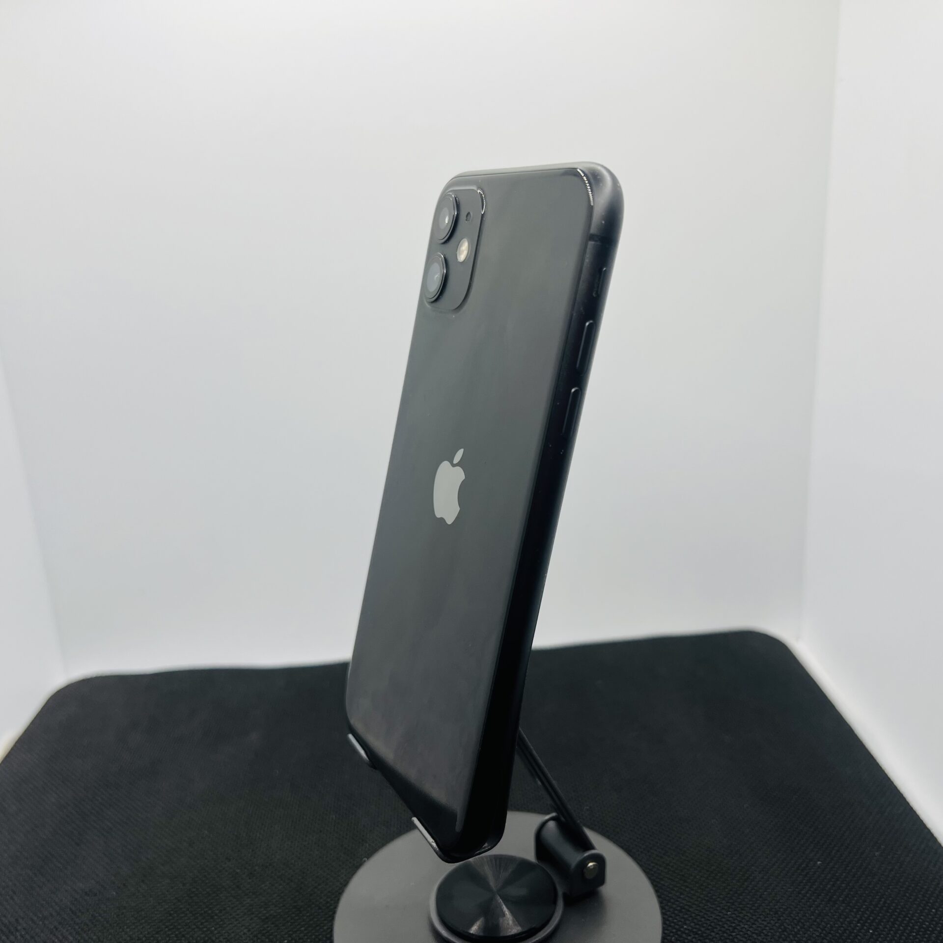 Apple iPhone 11 256GB Black – (Grade B) | Epic Deals SA