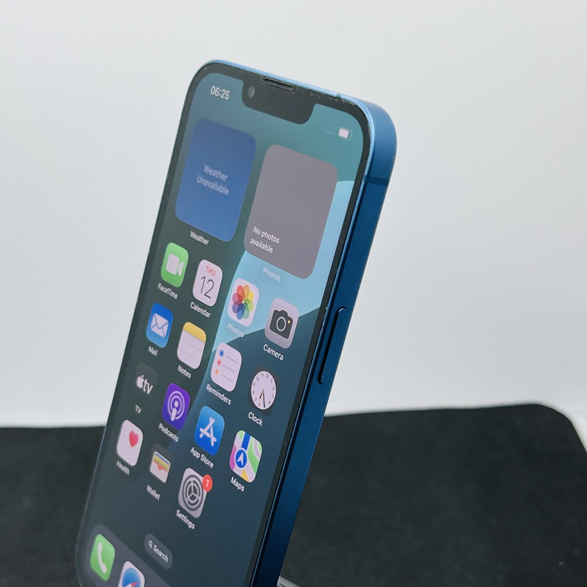 Apple iPhone 13 128GB Blue – (Grade B) - Image 6