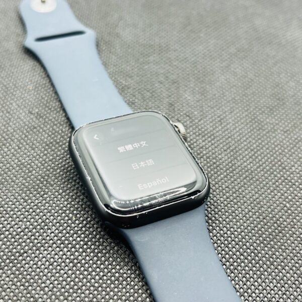 Apple Watch SE 1st Gen 40mm GPS Only Space Gray (Grade B) - With Dark Blue Straps - Image 5