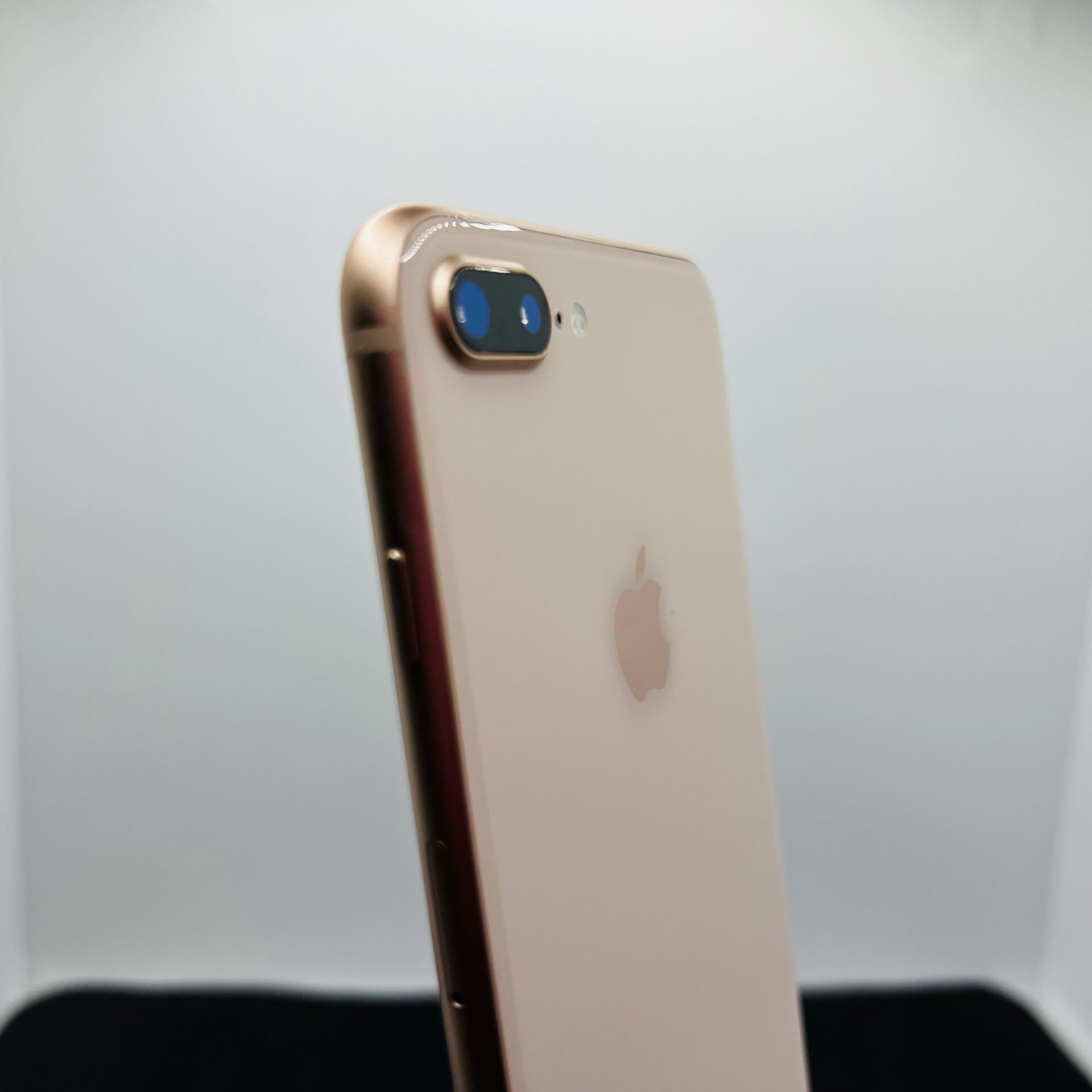 Apple iPhone 8 Plus 64GB Gold (- Grade B) | Epic Deals SA