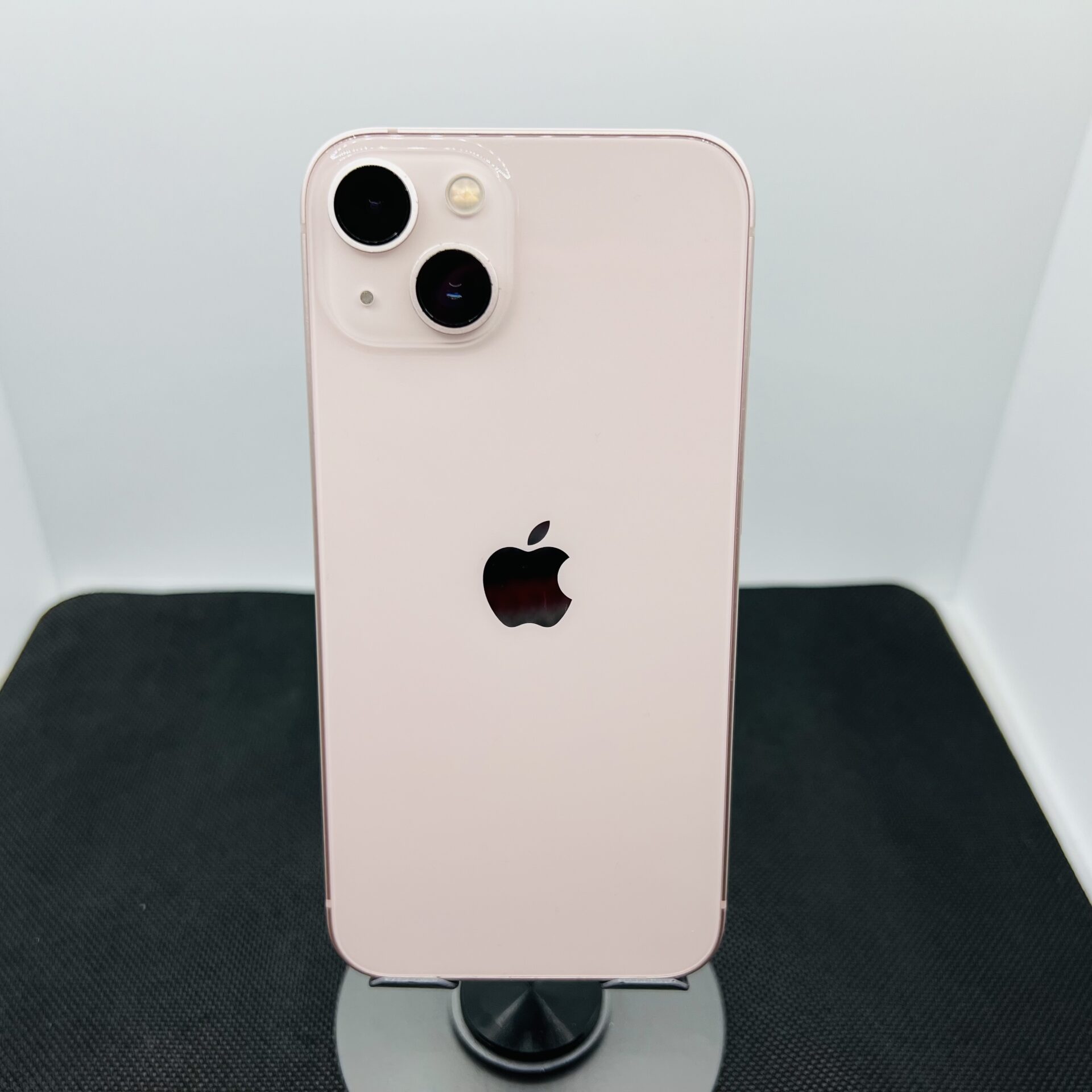 Apple iPhone 13 128GB Pink – (Grade B) | Epic Deals SA