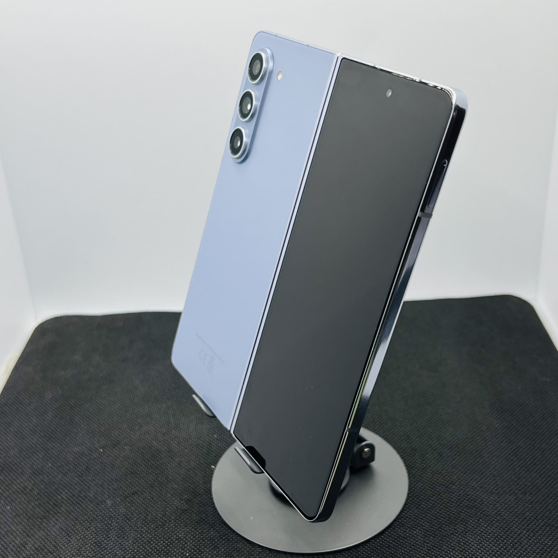 Samsung Galaxy Z Fold 5 256GB Icy Blue – (Grade B) | Epic Deals SA
