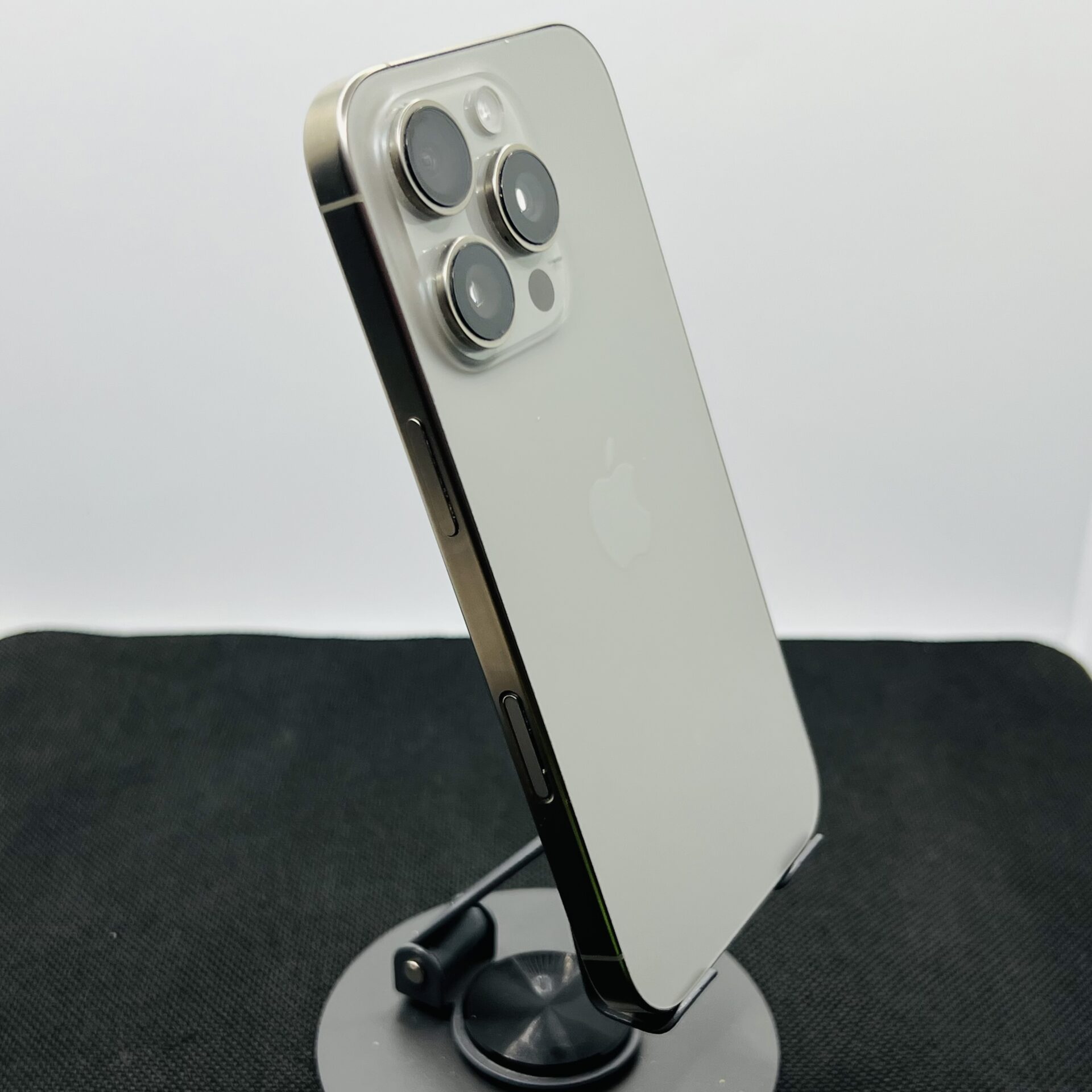 Apple iPhone 16 Pro 256GB Natural Titanium – (Grade B) - Image 10
