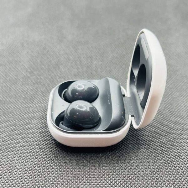 Samsung Galaxy Buds 2 Black – (Grade B) - Image 5