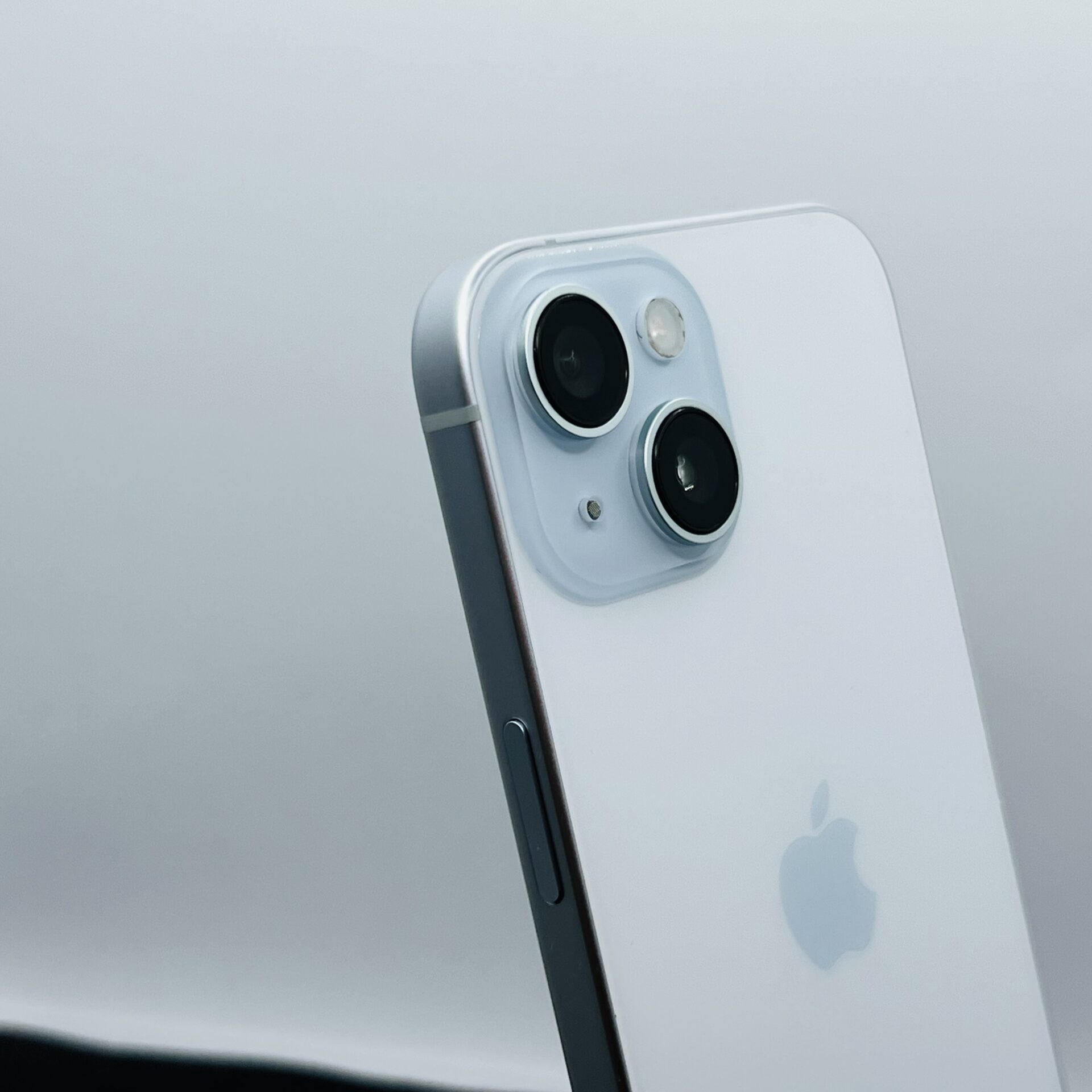 Apple iPhone 15 128GB Blue – (Grade B) | Epic Deals SA