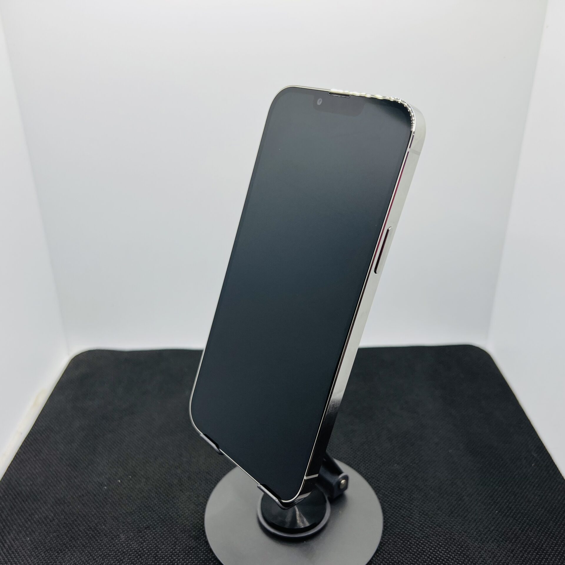 Apple iPhone 13 Pro Max 128GB Silver – (Grade B) - Image 7