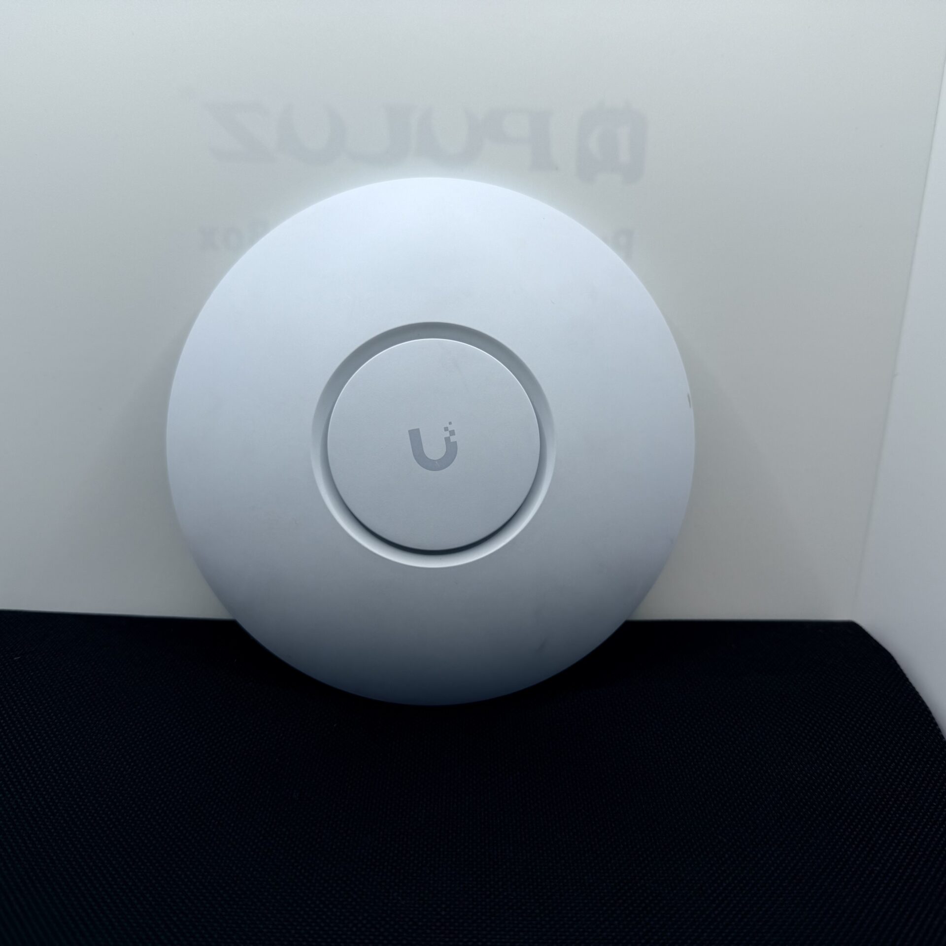 Ubiquiti Networks U6 + 4 Spatial Streams Wifi 6 Acess Point White – (Grade B) - Image 4