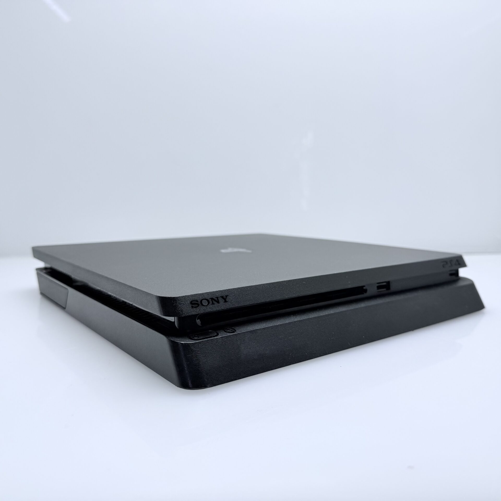 PlayStation 4 Slim Black 500GB + HDMI Cable + Power Cable + 2 Games + 2 Controllers (Grade B) - Image 5