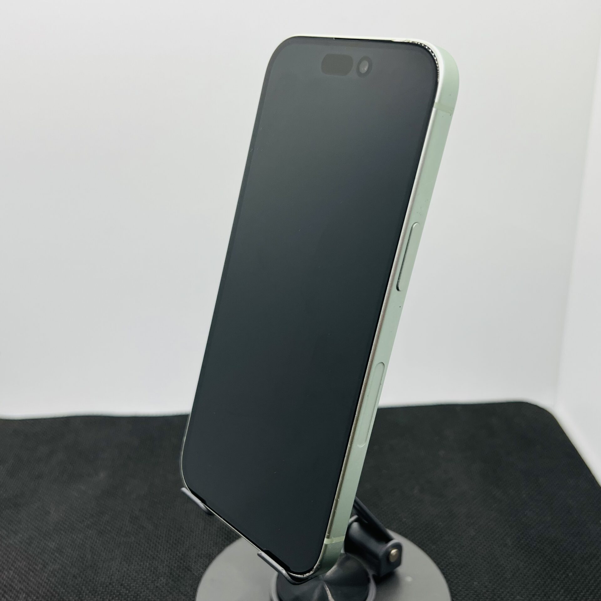 Apple iPhone 15 128GB Green (Grade B) – eSIM Only | Epic Deals SA