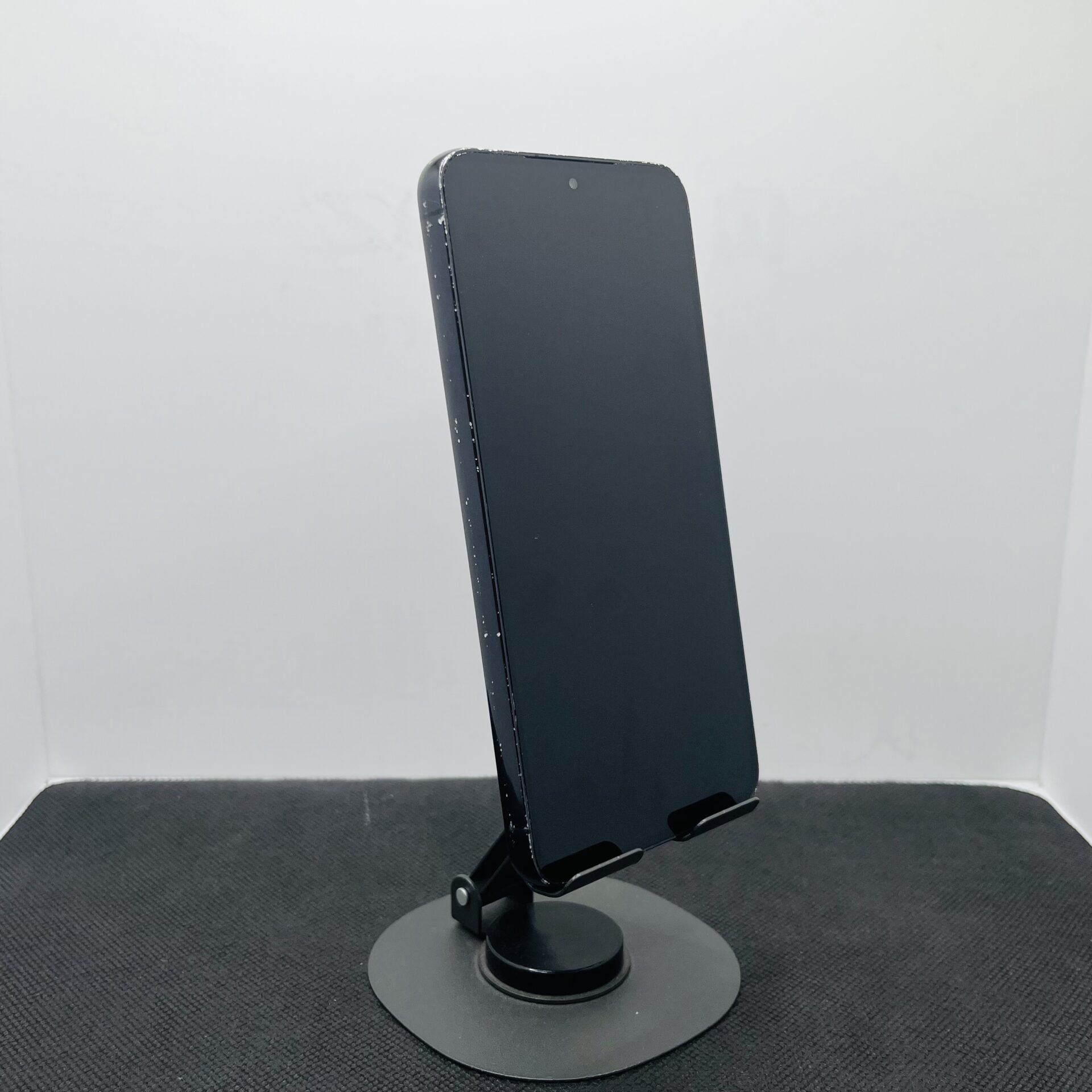 Samsung Galaxy S23 256GB Phantom Black - (Grade B) - Image 2