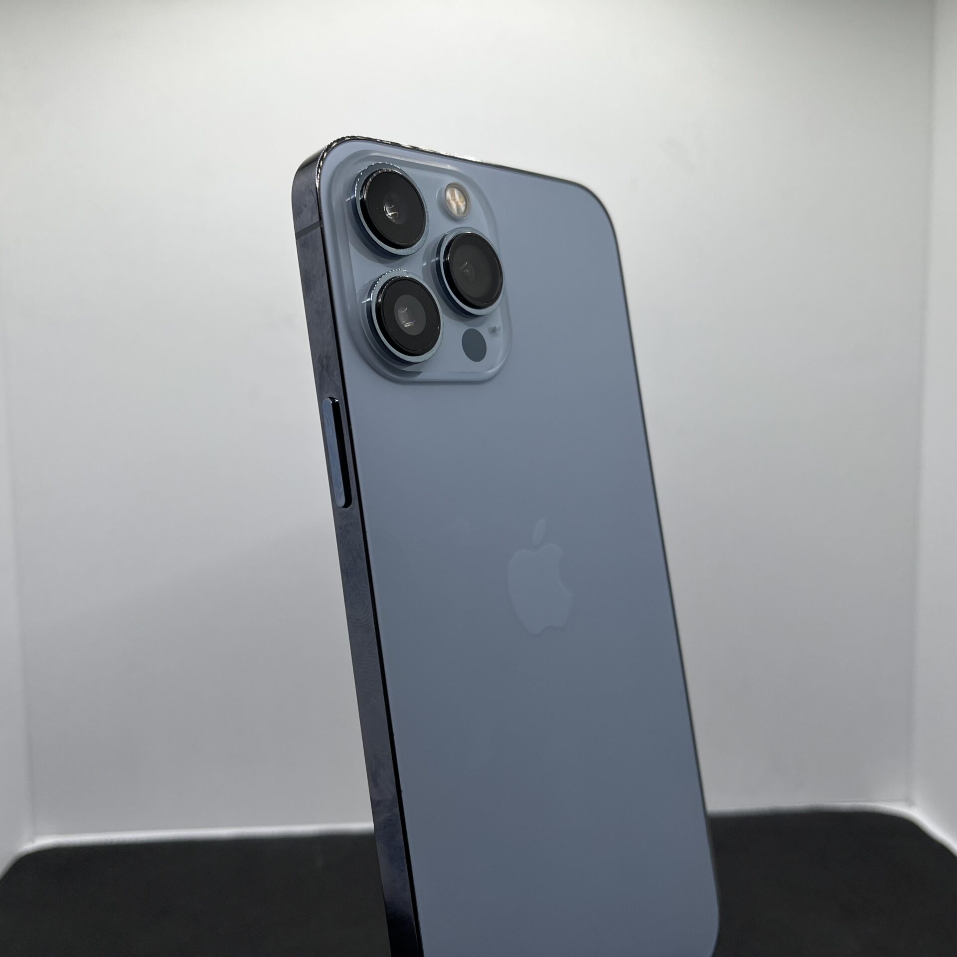 Apple iPhone 13 Pro Max 256GB Sierra Blue - (Grade B) | Epic Deals SA