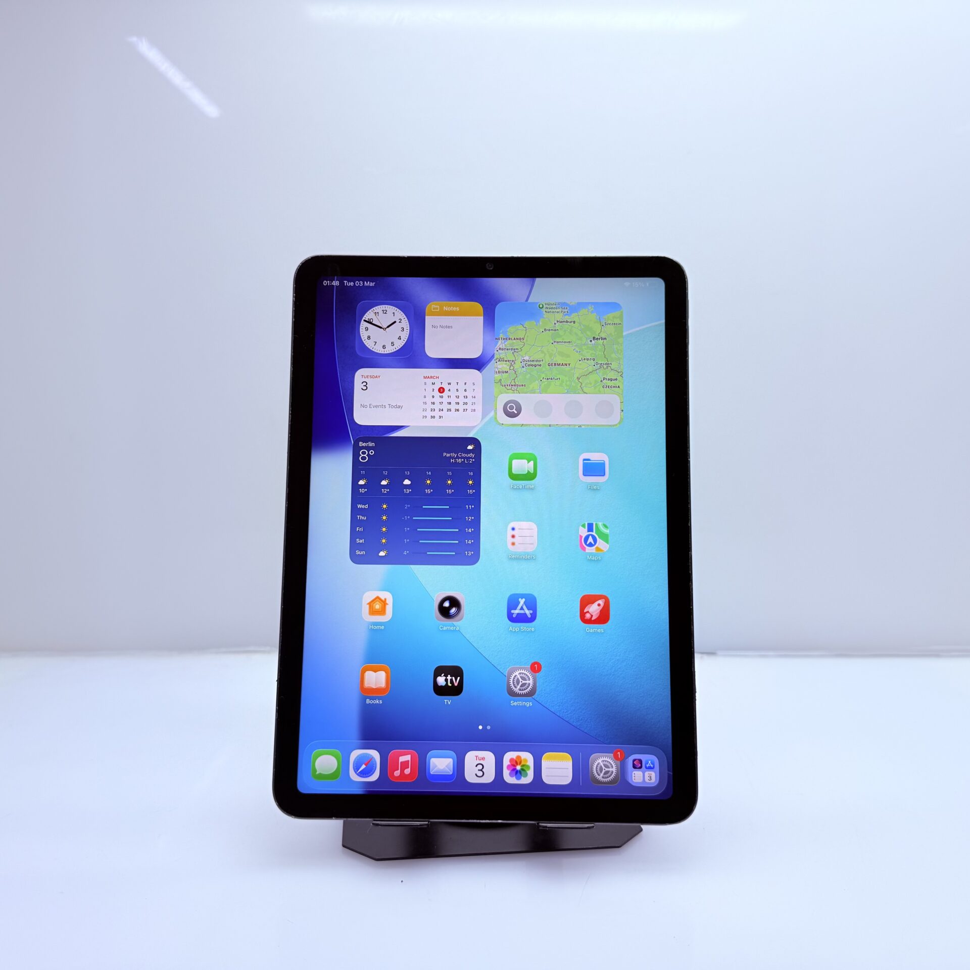 Apple iPad Air 5th Gen 64GB (Wifi Only) Space Gray – (Grade B) - Image 3