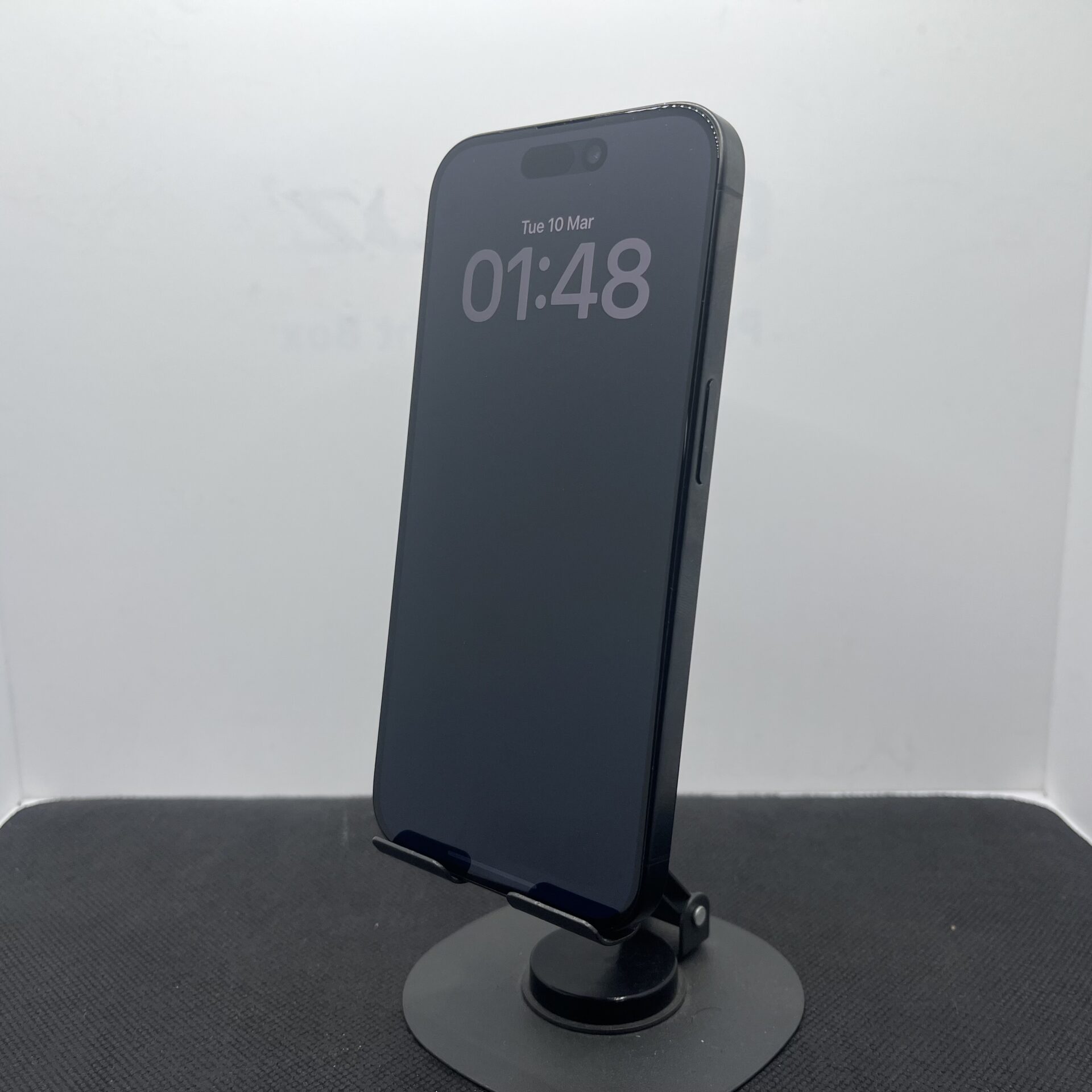 Apple iPhone 15 Pro 256GB Black Titanium - (Grade B) - Image 3