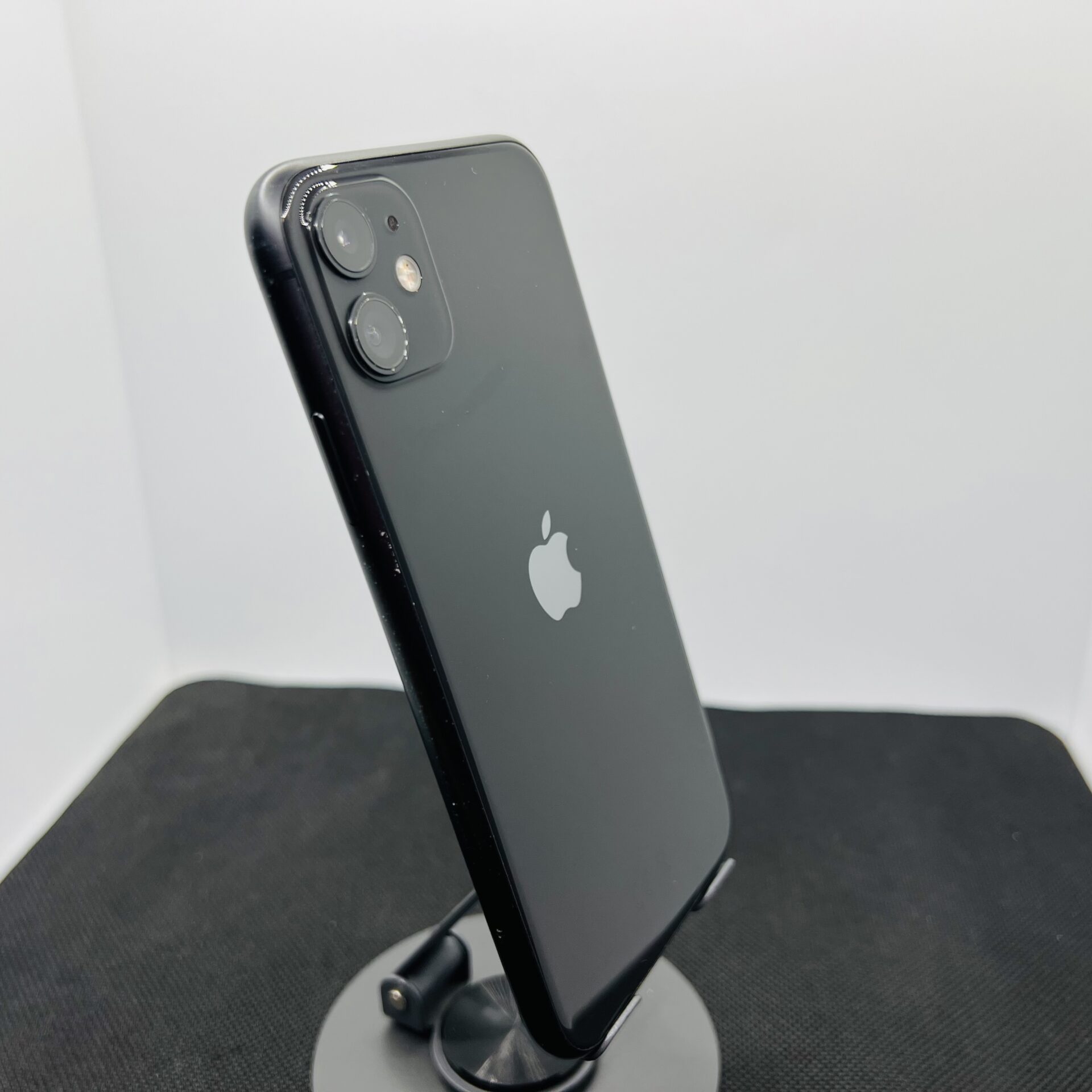 iPhone11 黒 256GB Apple iPhone 11 256GB Black – (Grade B) | Epic Deals SA
