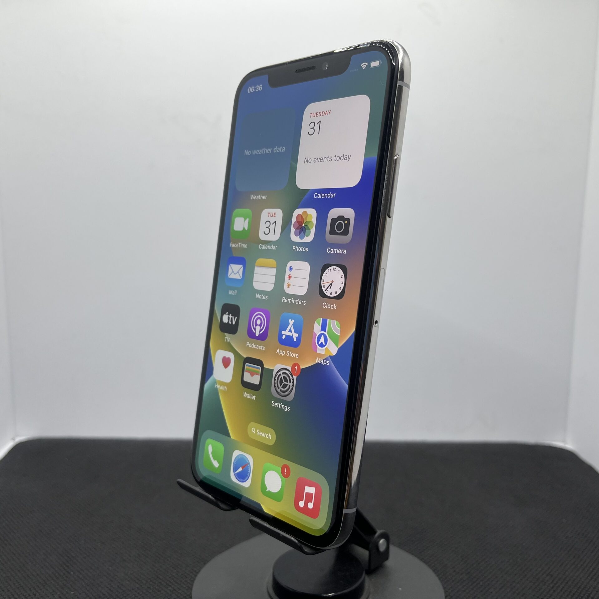 Apple iPhone X 64GB Silver - (Grade B) | Epic Deals SA