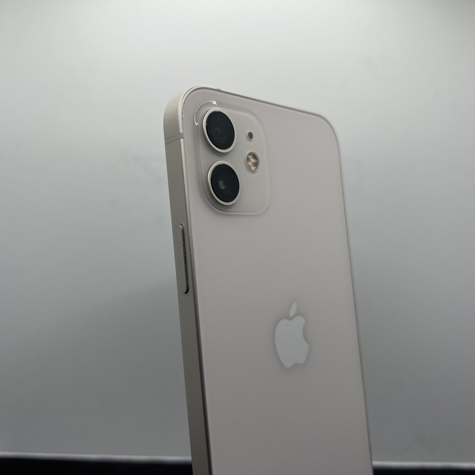 Apple iPhone 12 128GB White - (Grade B) | Epic Deals SA