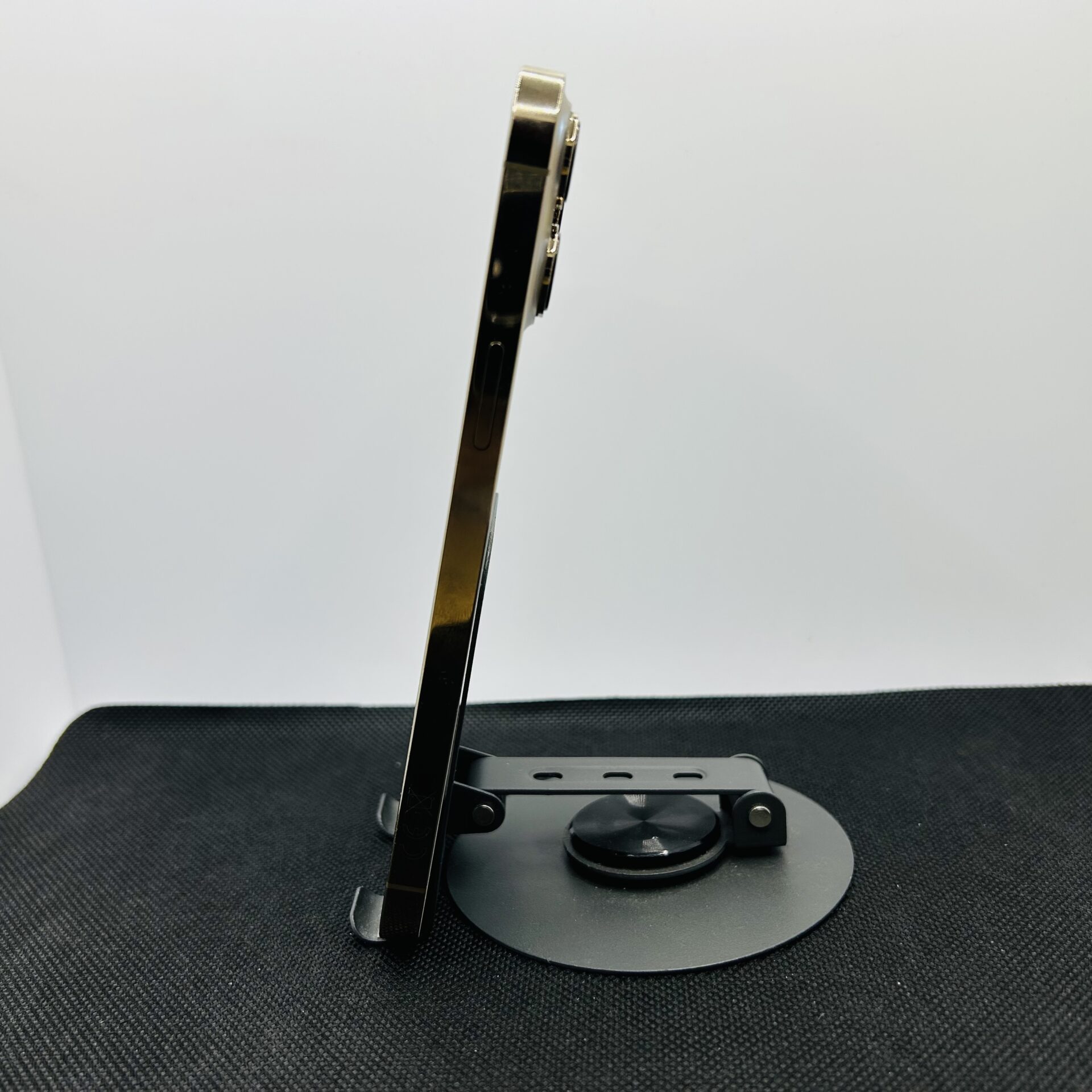 Apple iPhone 13 Pro Max 128GB Gold - (Grade B) - Image 6