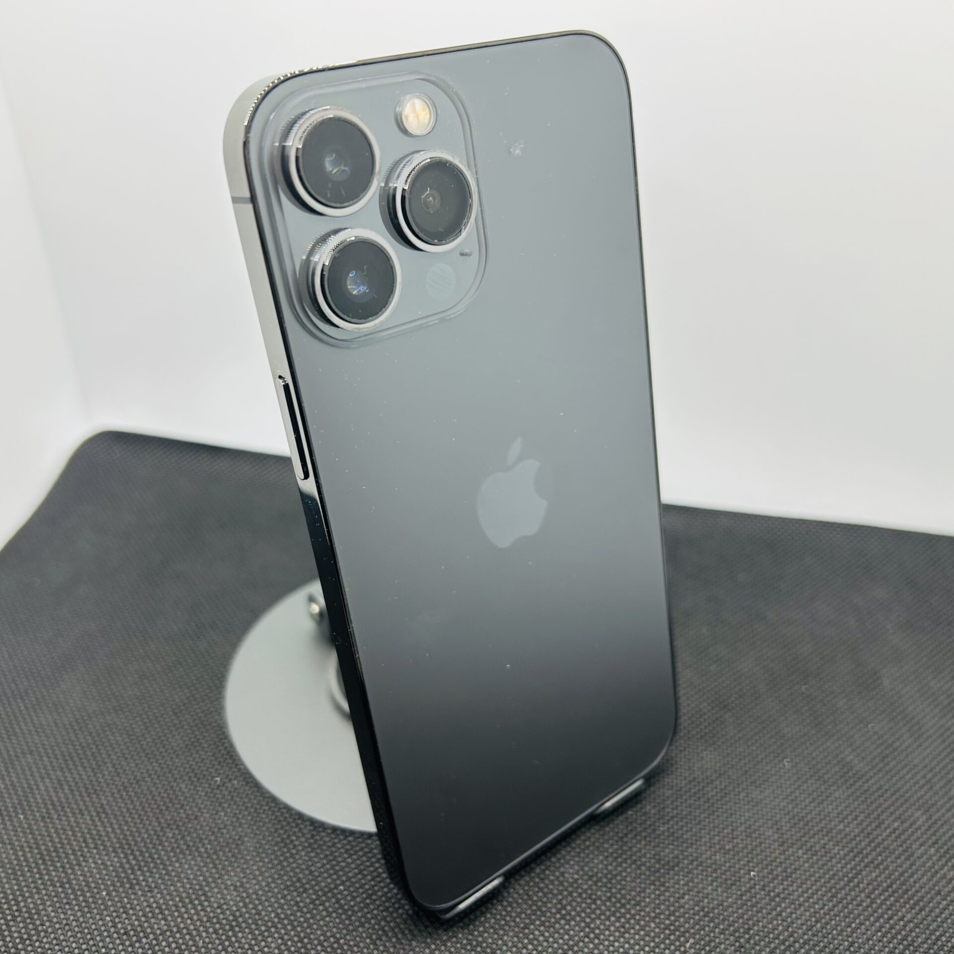 Apple iPhone 13 Pro Max 128GB Graphite (Grade B) | Epic Deals SA