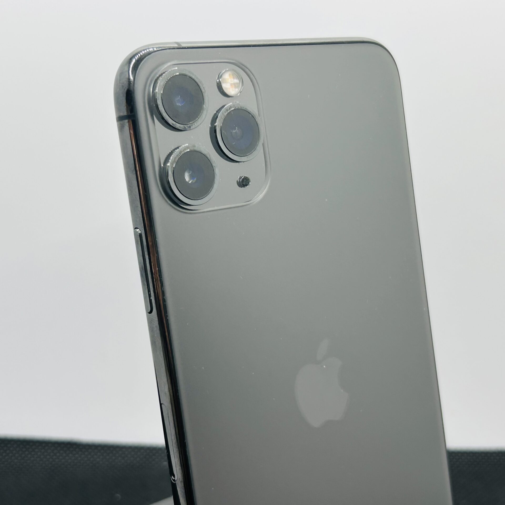 Apple iPhone 11 Pro Max 256GB Space Gray (Grade B) | Epic Deals SA