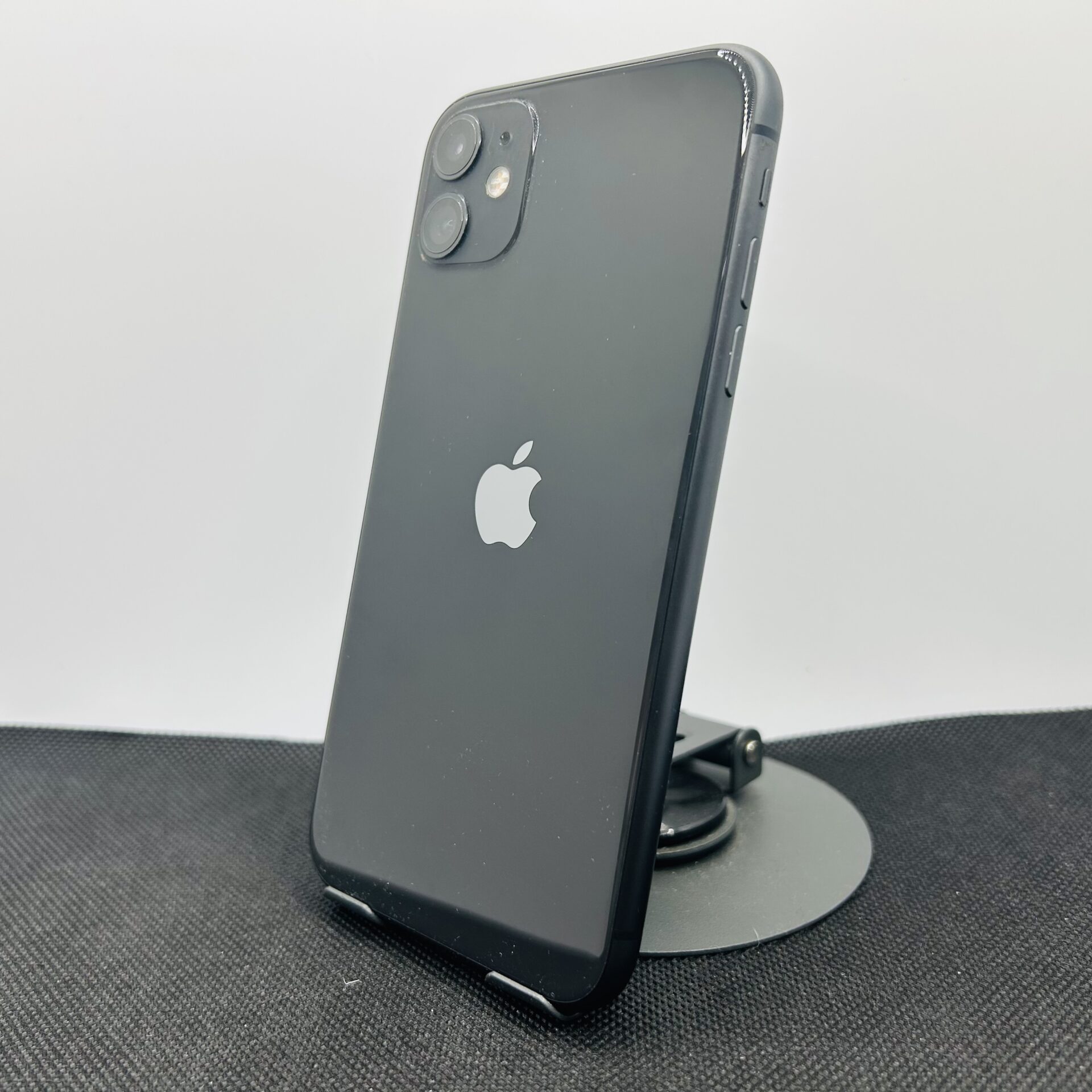 Apple iPhone 11 64GB Black (Grade B) | Epic Deals SA