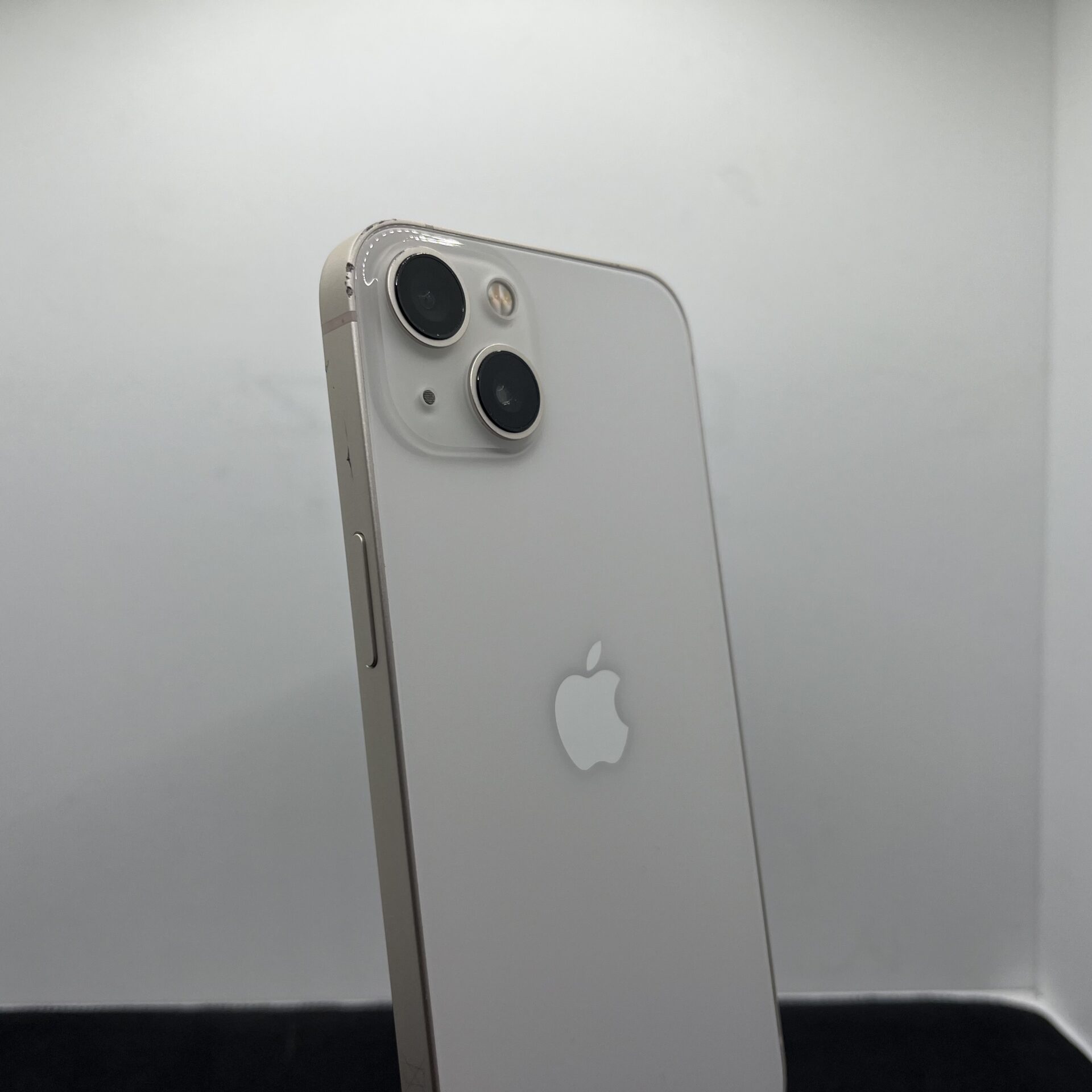 Apple iPhone 13 128GB White - (Grade B) | Epic Deals SA