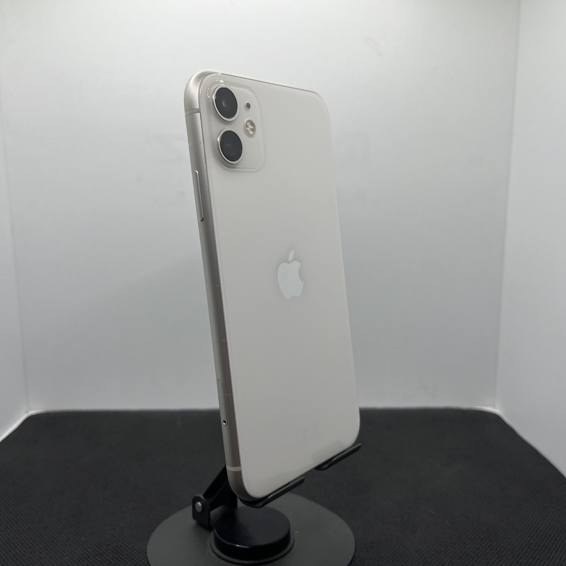 Apple iPhone 11 128GB White - (Grade B) | Epic Deals SA