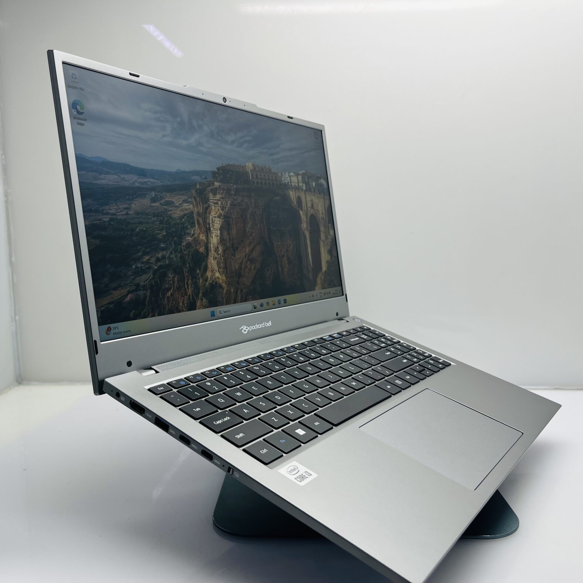 Packard Bell Lemans-I3L 10th Gen "Core i3" 1.20GHz 8GB RAM 256GB SSD SATA Gray – (Grade B) - Image 3