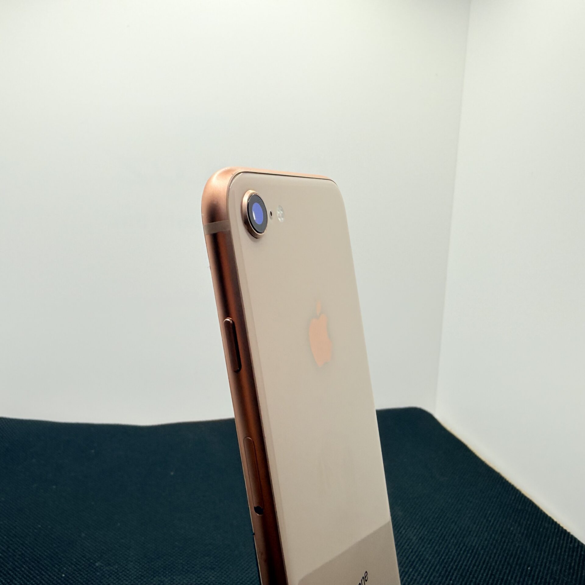 Apple iPhone 8 64GB Gold - (Grade B) | Epic Deals SA