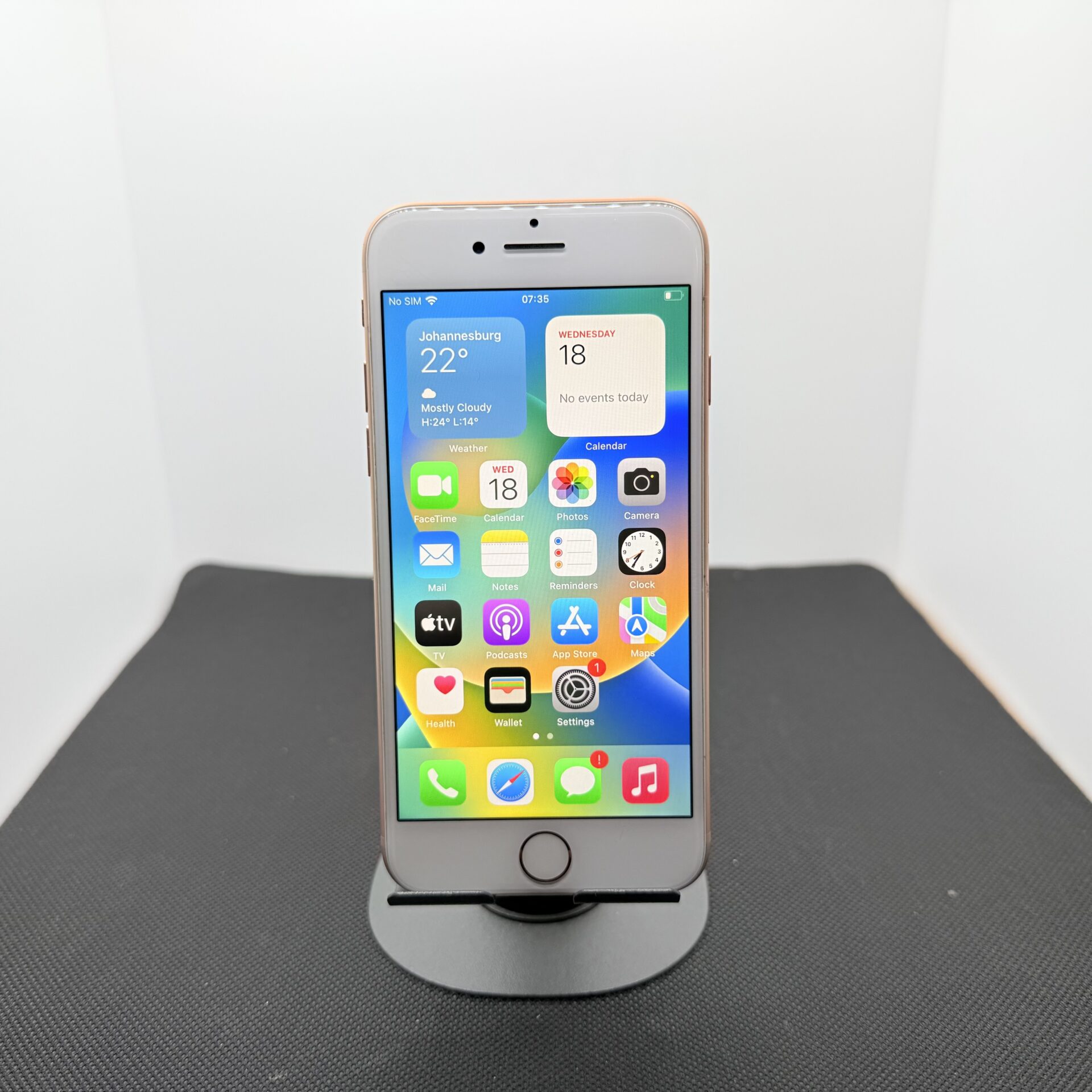 Apple iPhone 8 64GB Gold - (Grade B) - Image 3