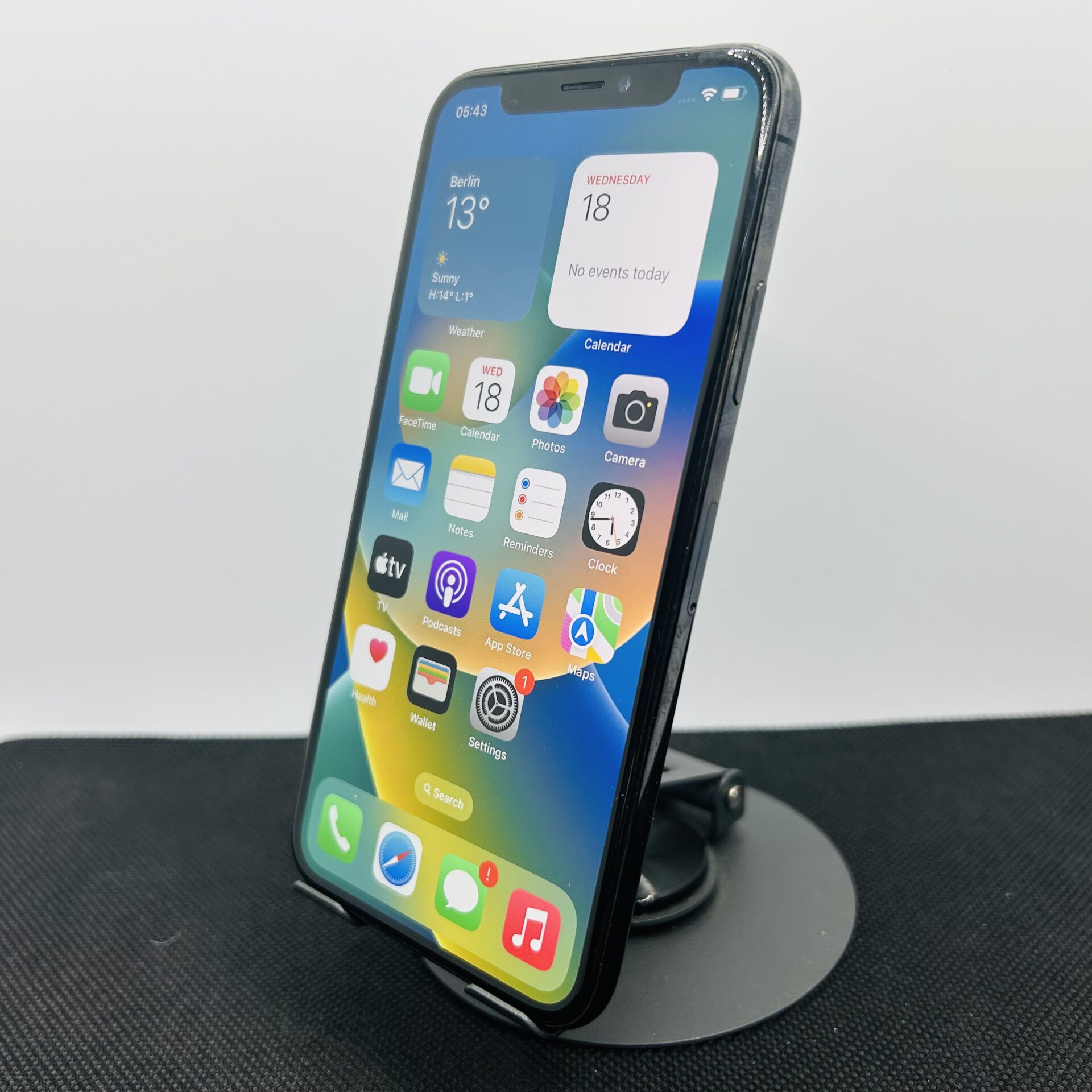 Apple iPhone X 64GB Black (Grade B) | Epic Deals SA