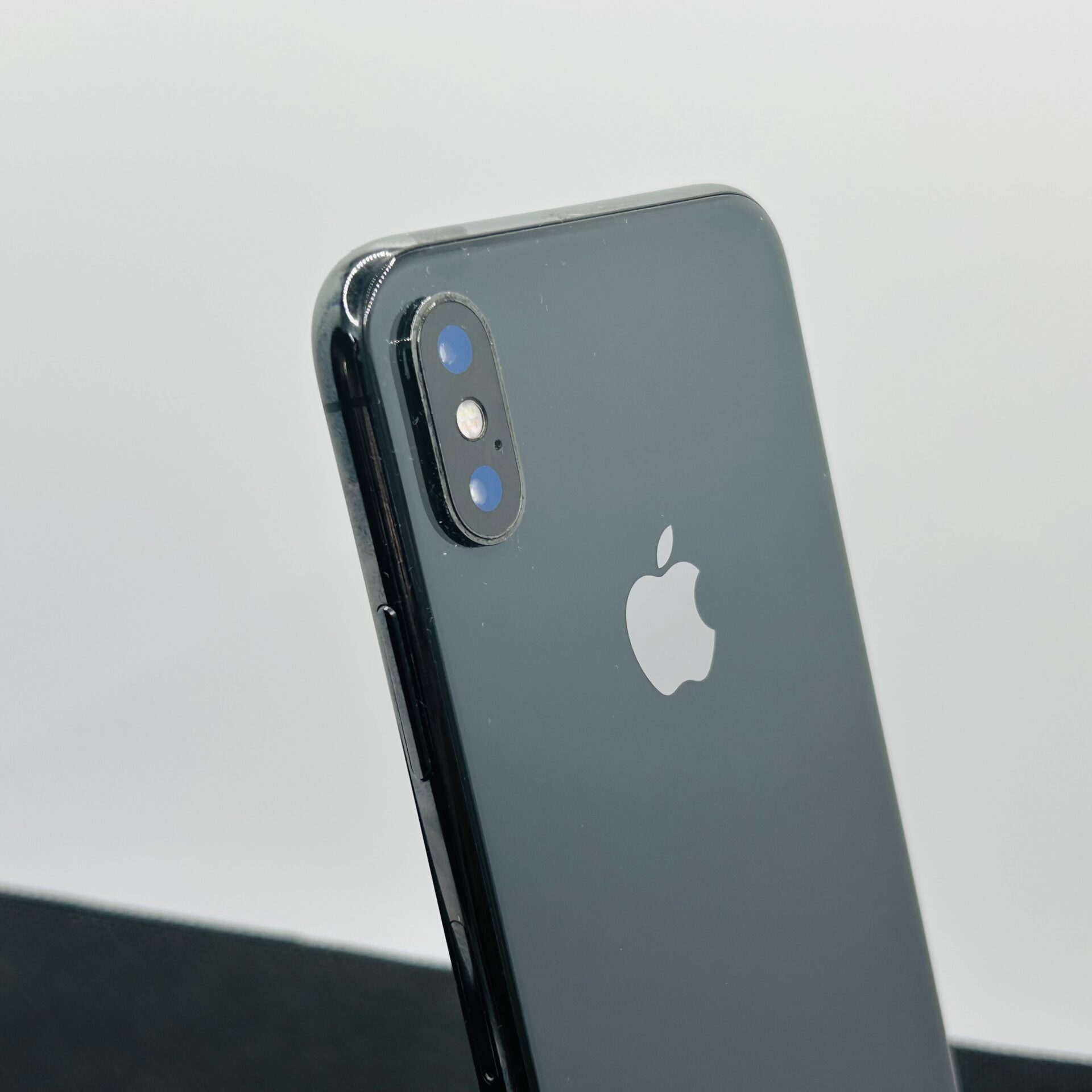 Apple iPhone X 64GB Black (Grade B) | Epic Deals SA