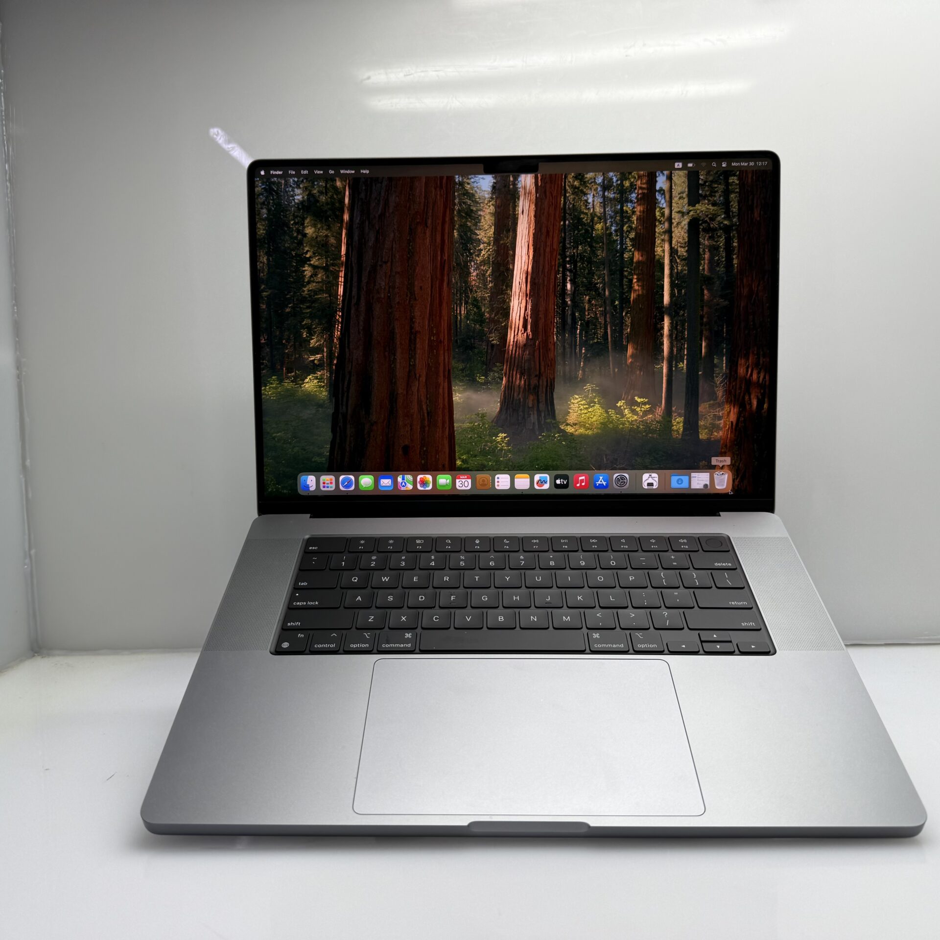 Apple Macbook Pro “M1 Pro” 16-Inch 10 CPU/16 GPU (2021) 16GB RAM